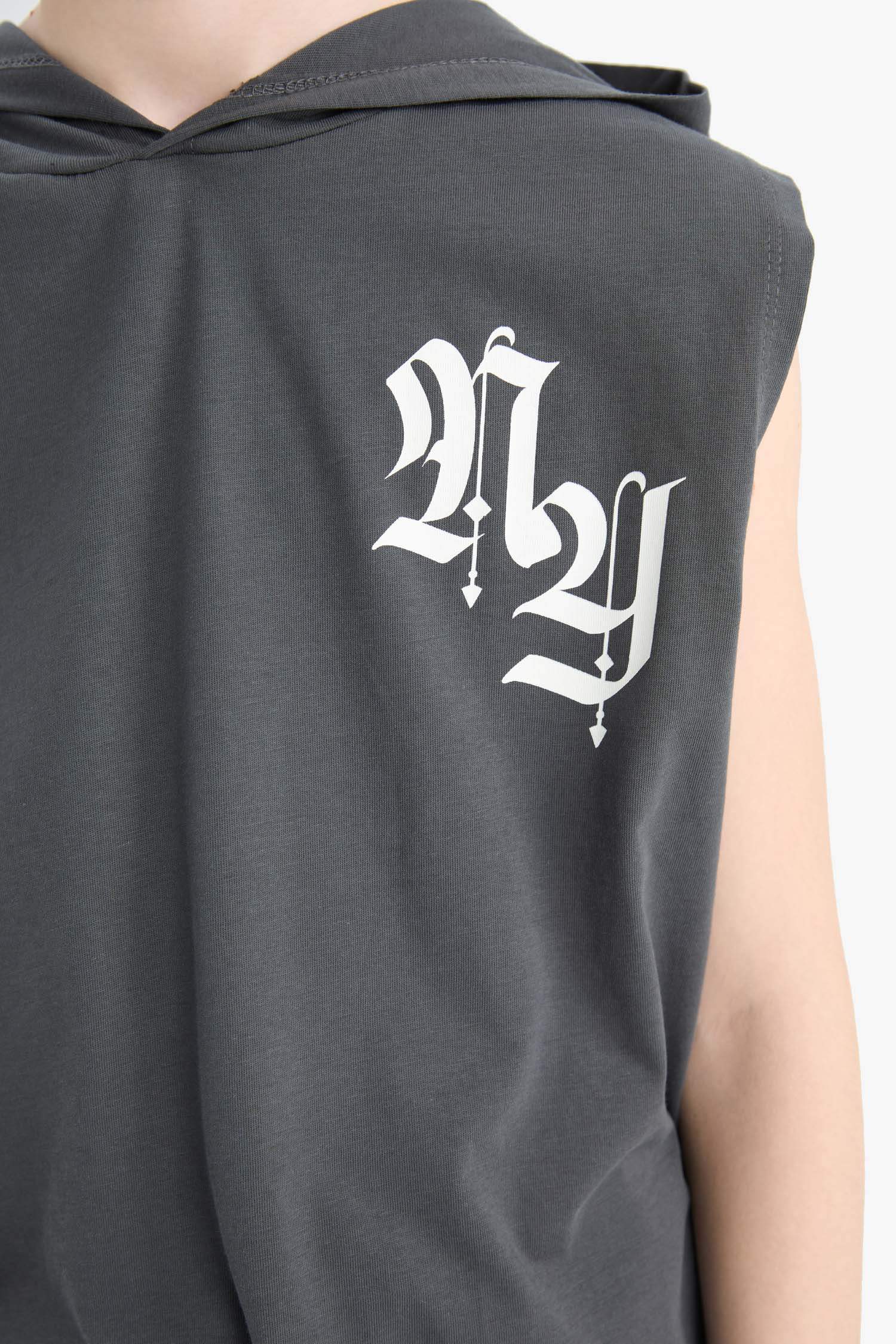 Erkek Çocuk Kapüşonlu Baskılı Atlet