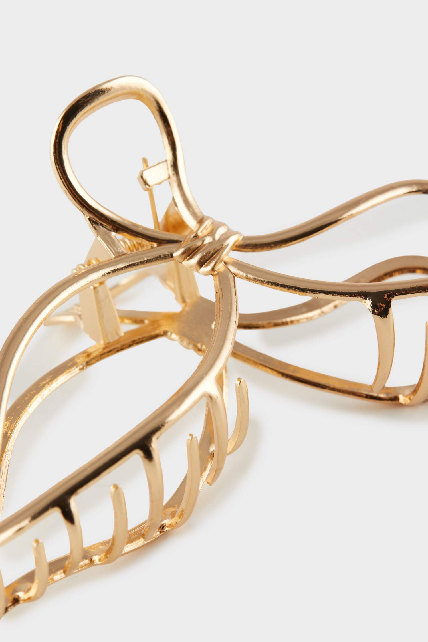 Woman Ribbon Look Gold Hair Clips