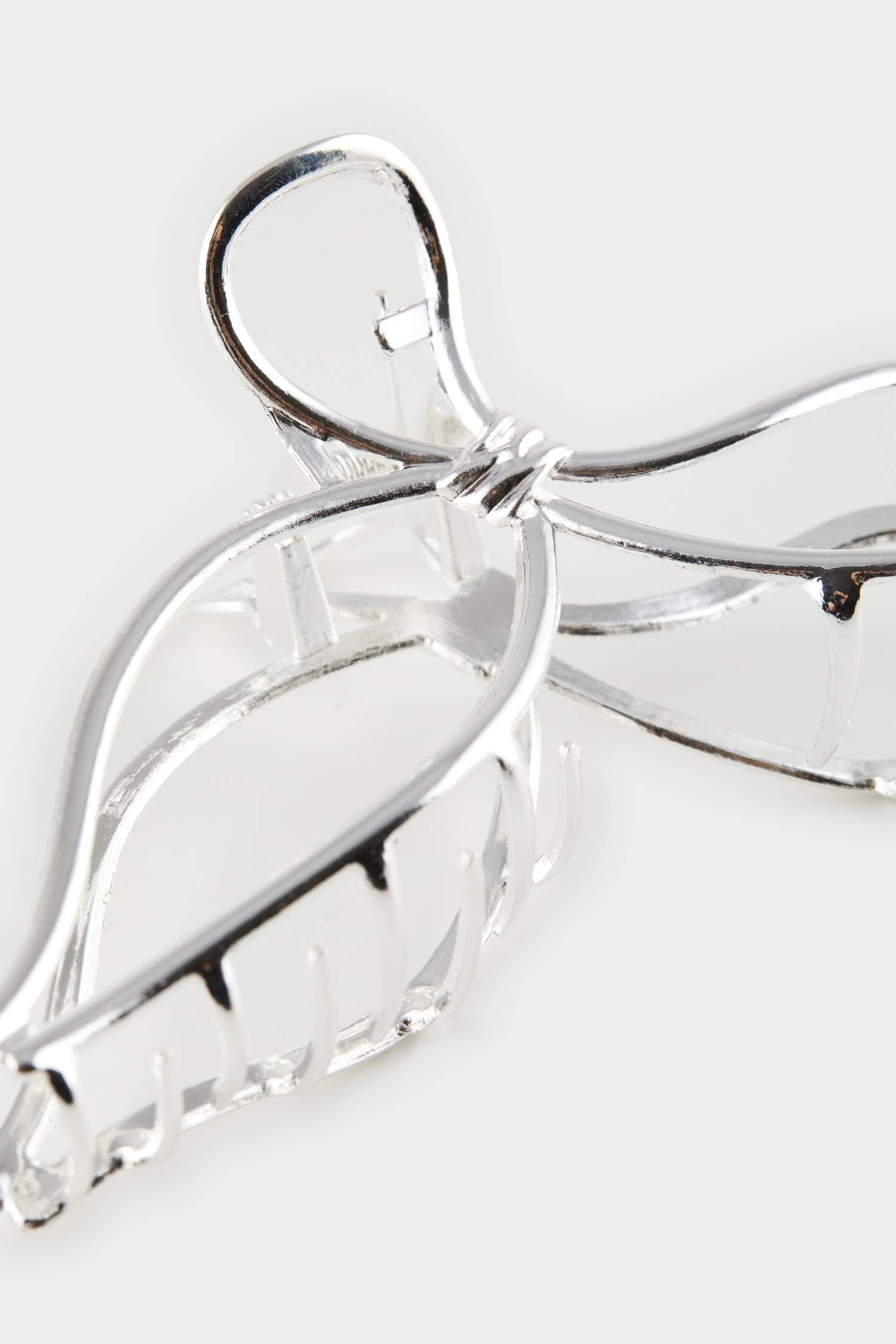 مشبك شعر فضي فيونكة نسائي