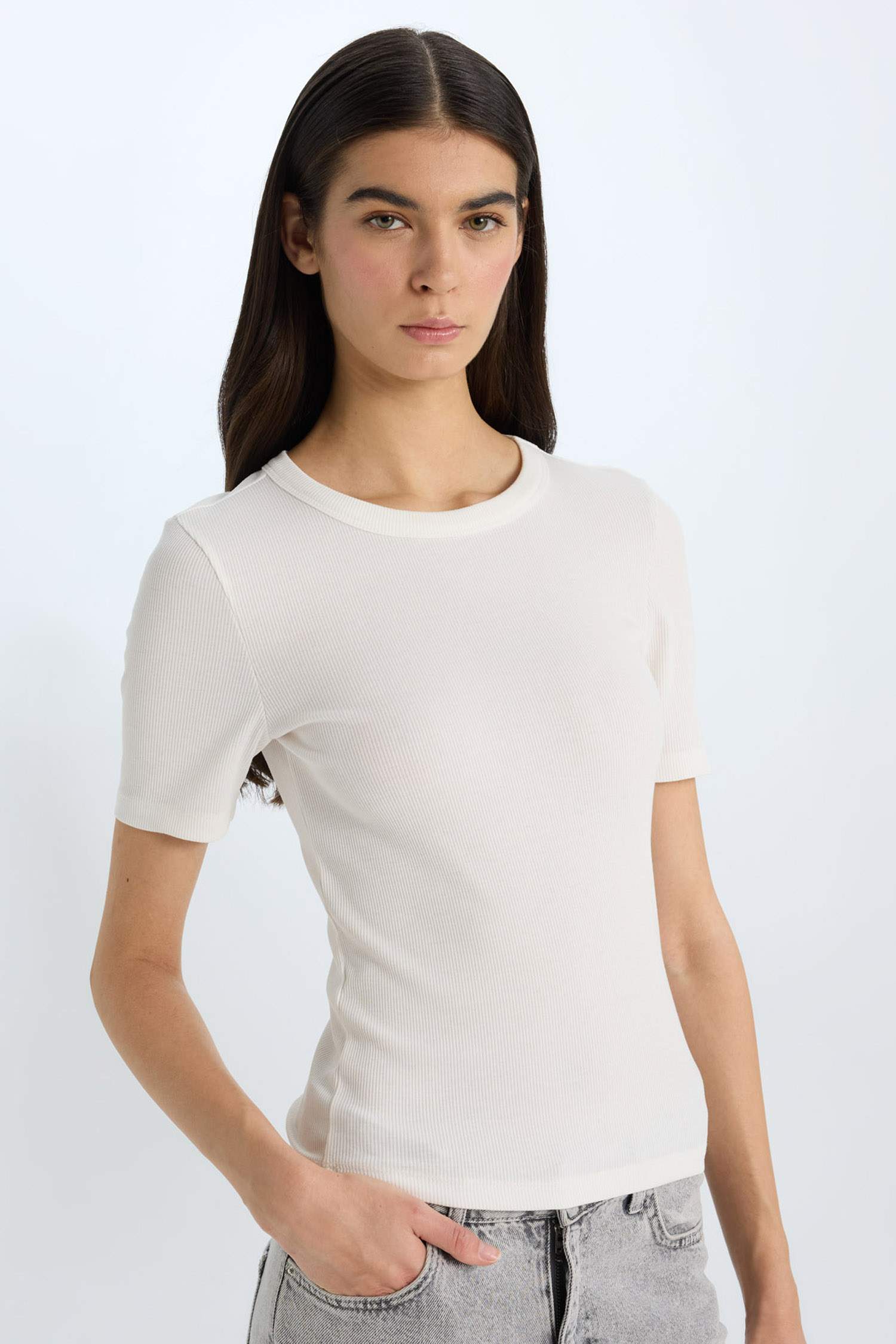 Slim Fit Dar Kesim Bisiklet Yaka Basic Düz Fitilli Kaşkorse Kısa Kollu Tişört