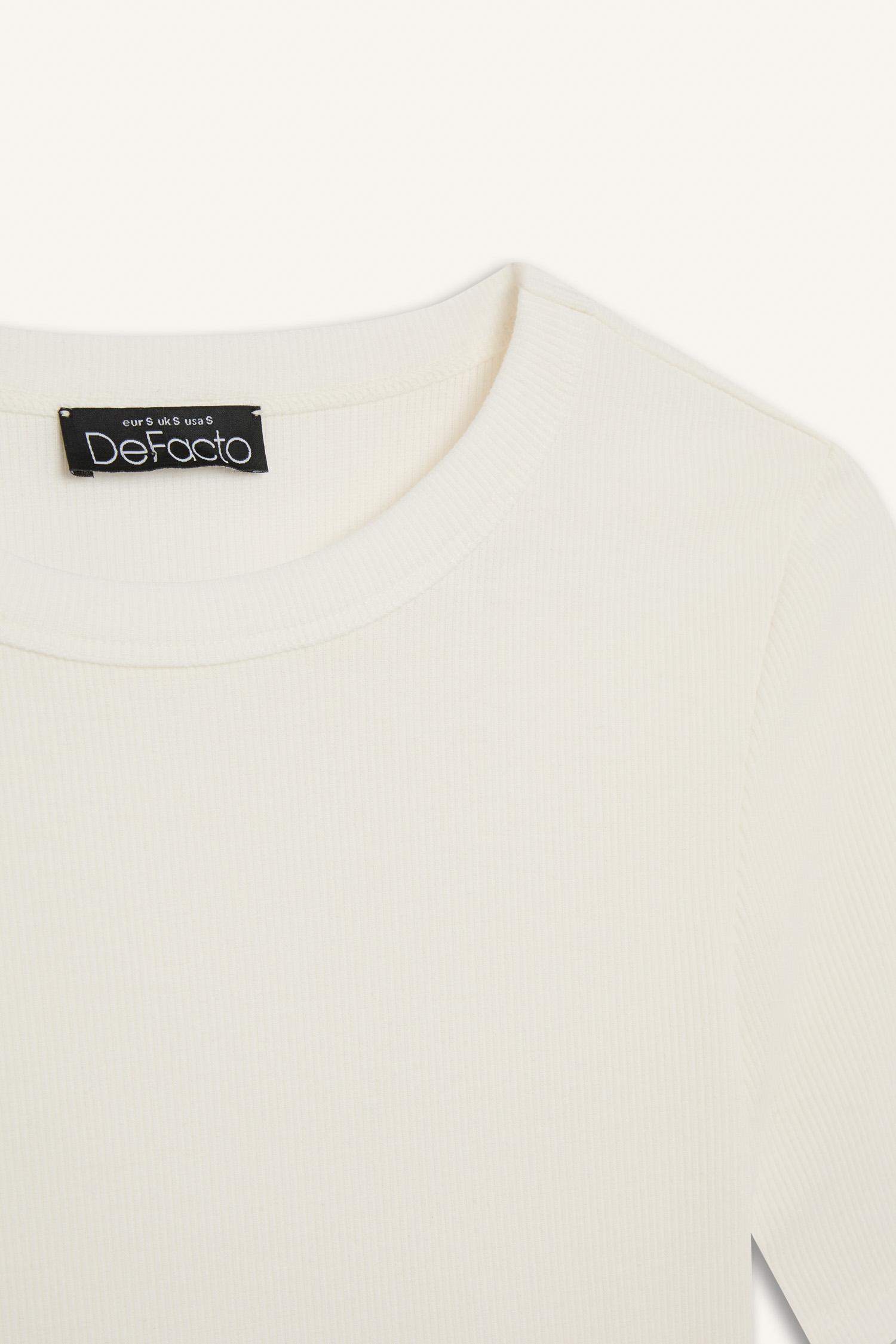 Slim Fit Dar Kesim Bisiklet Yaka Basic Düz Fitilli Kaşkorse Kısa Kollu Tişört