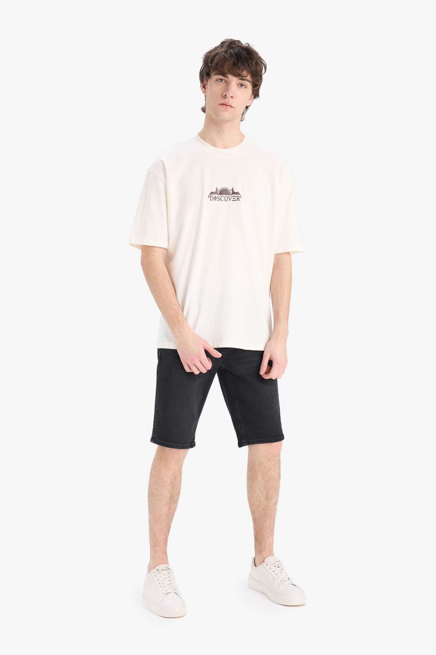 Short jean à coupe slim