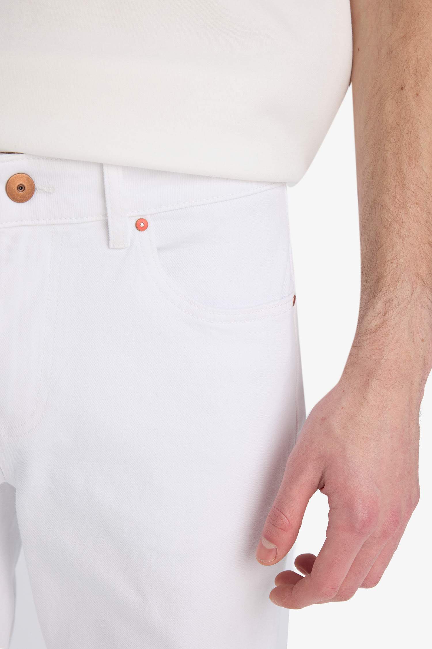 Джинсовые бермуды узкого покроя