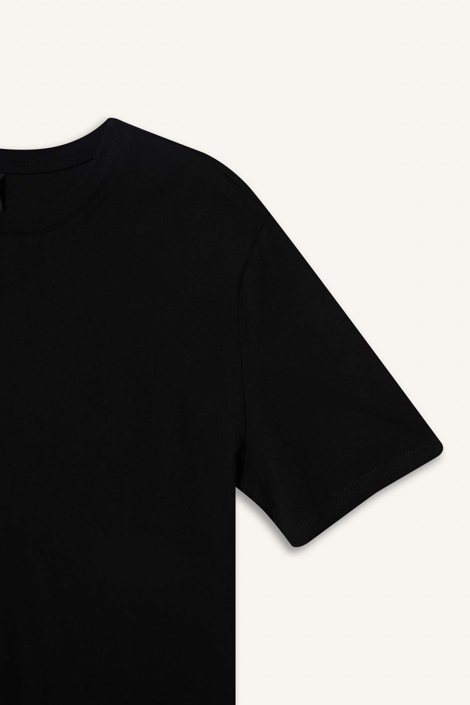 T-shirt basique noir à col rond et à manches courtes Coupe relax