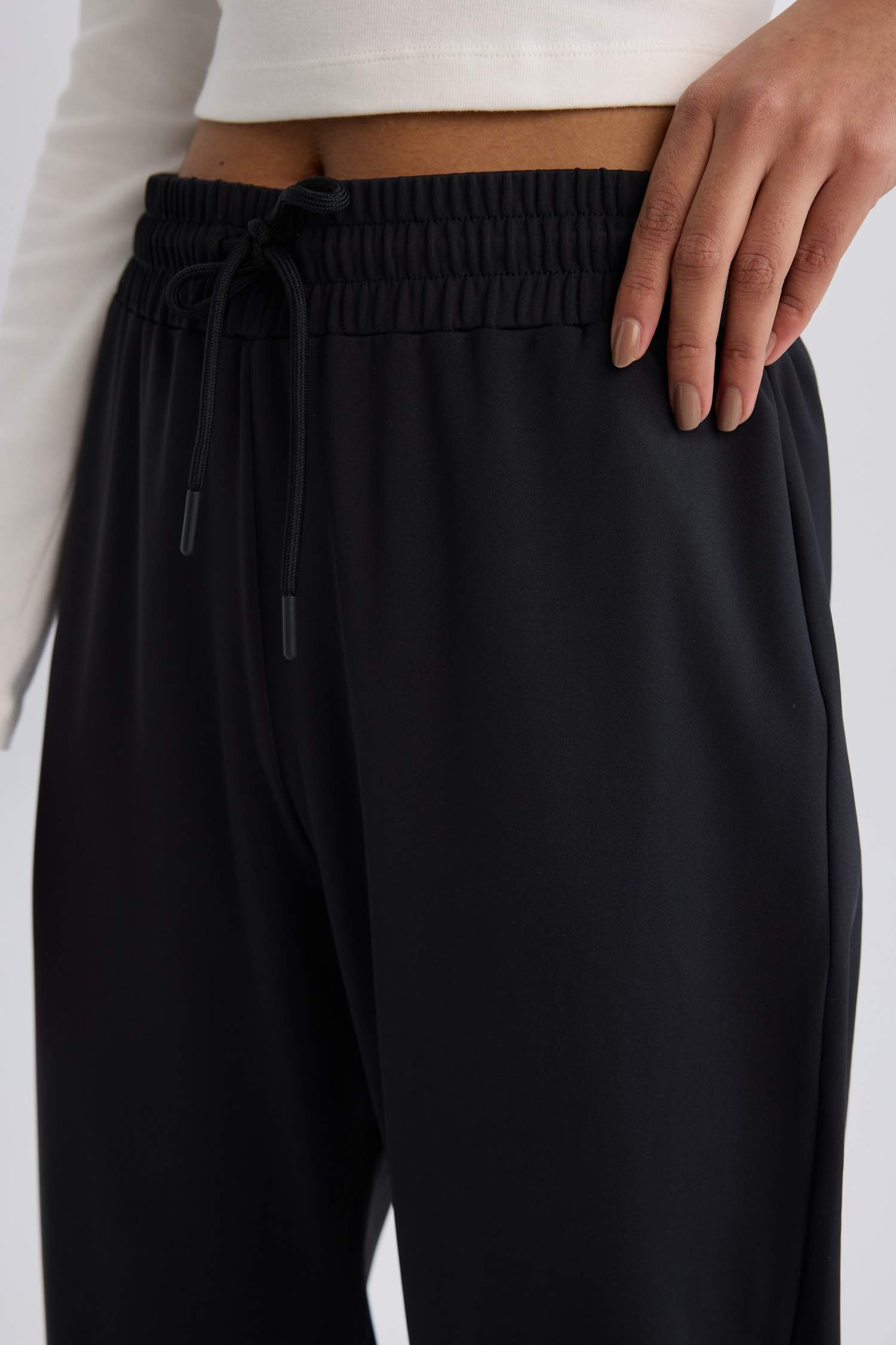 سروال رياضي قصة عادية من DeFactoFit