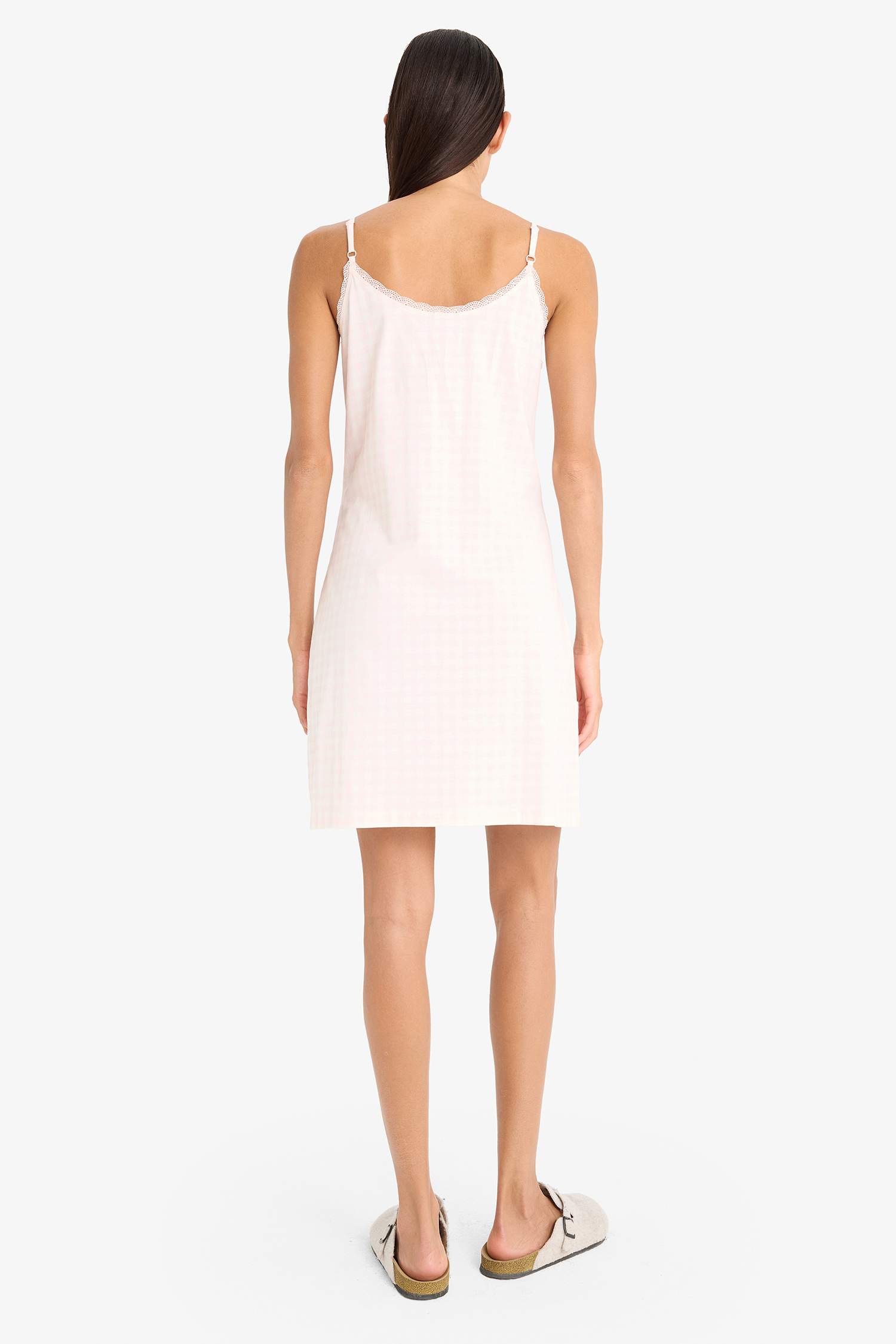 فستان قصة عادية بحمالات من Fall in Love