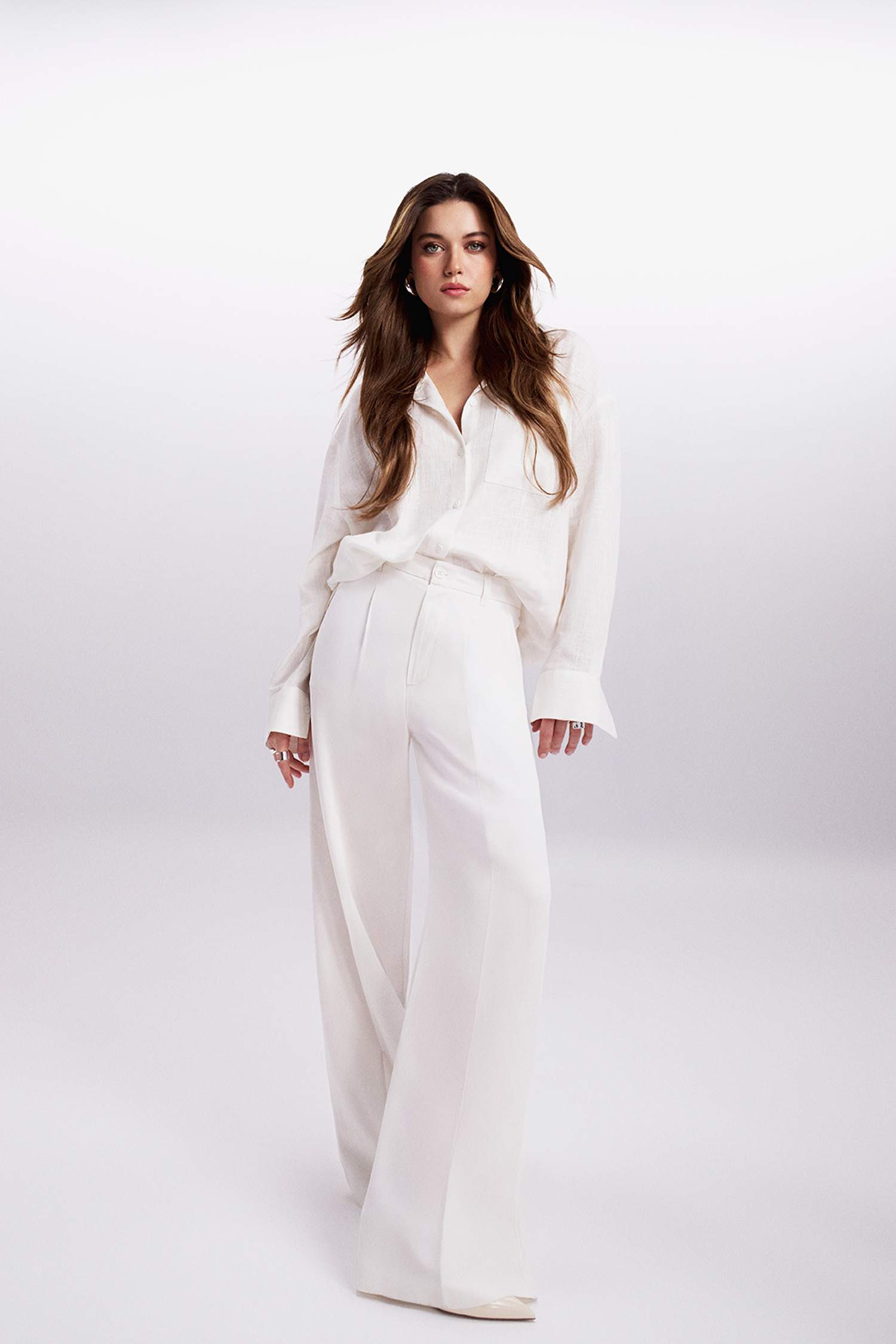 Afra x DeFacto Oversize Geniş Kalıp Tek Ceplli Uzun Kollu Gömlek