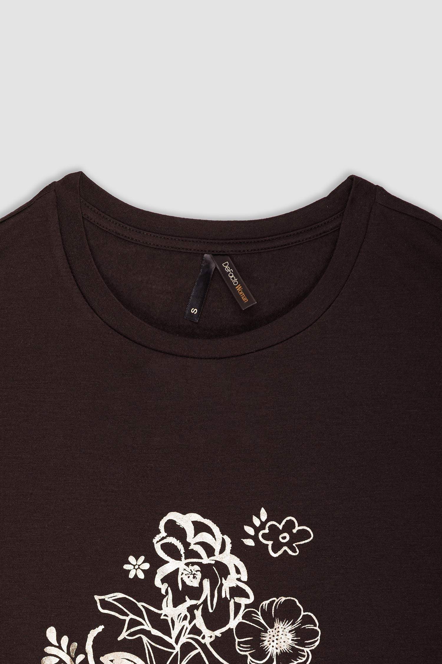 Regular Fit Crew Neck Short Sleeve T-Shirt