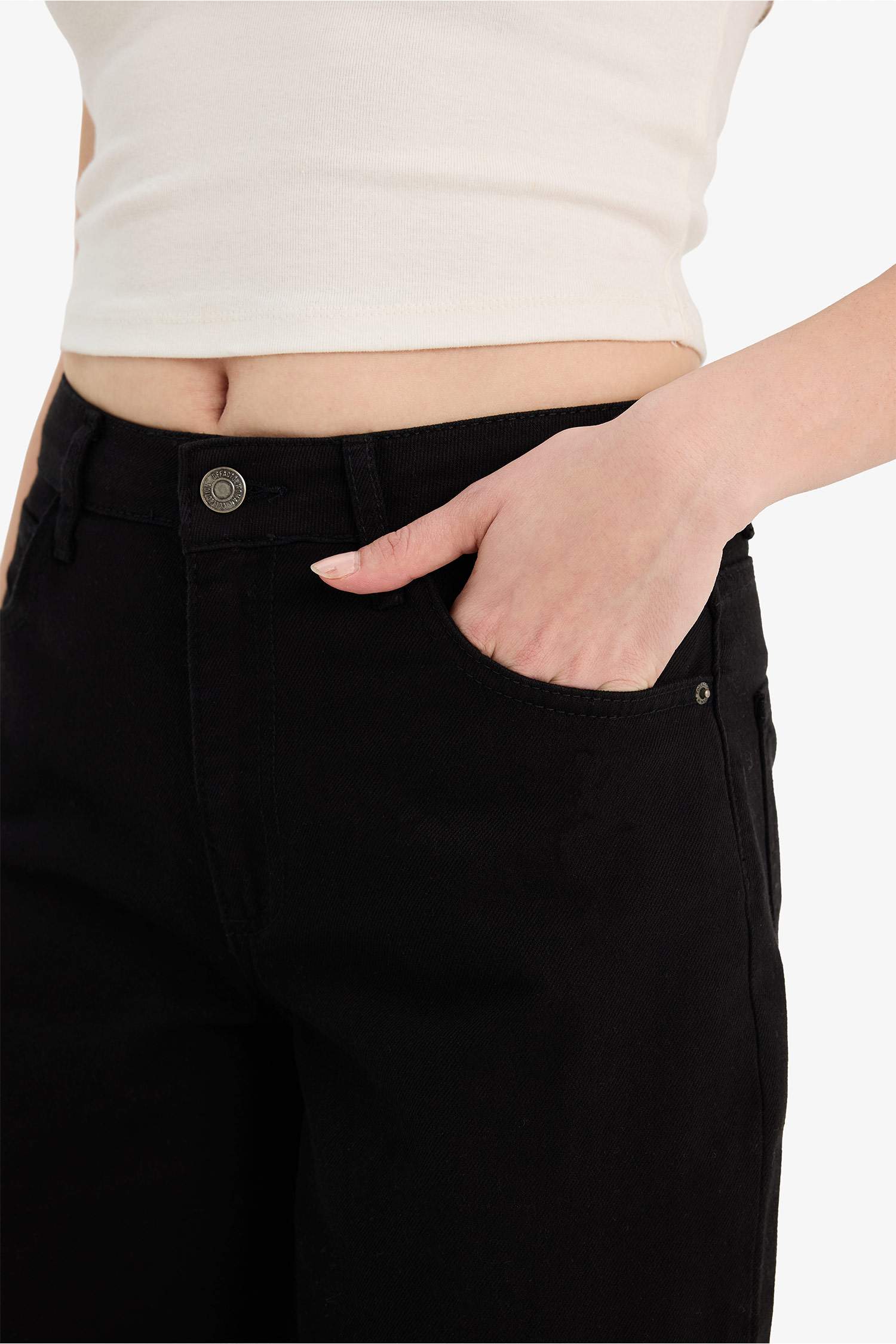 Pantalon large en gabardine taille normale et longueur standard