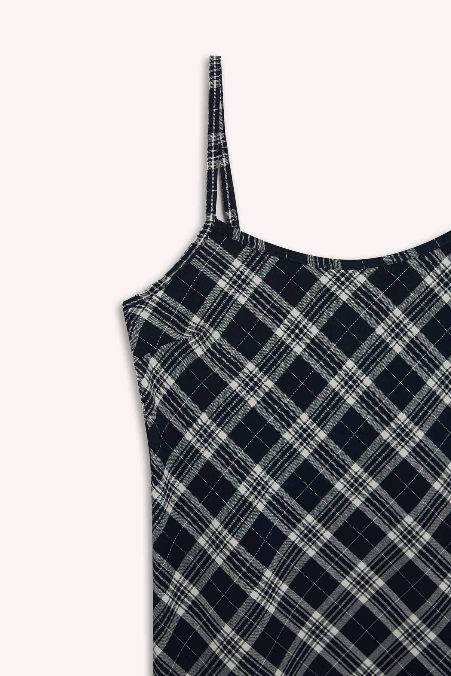 V Yaka Kareli Askılı Midi Elbise