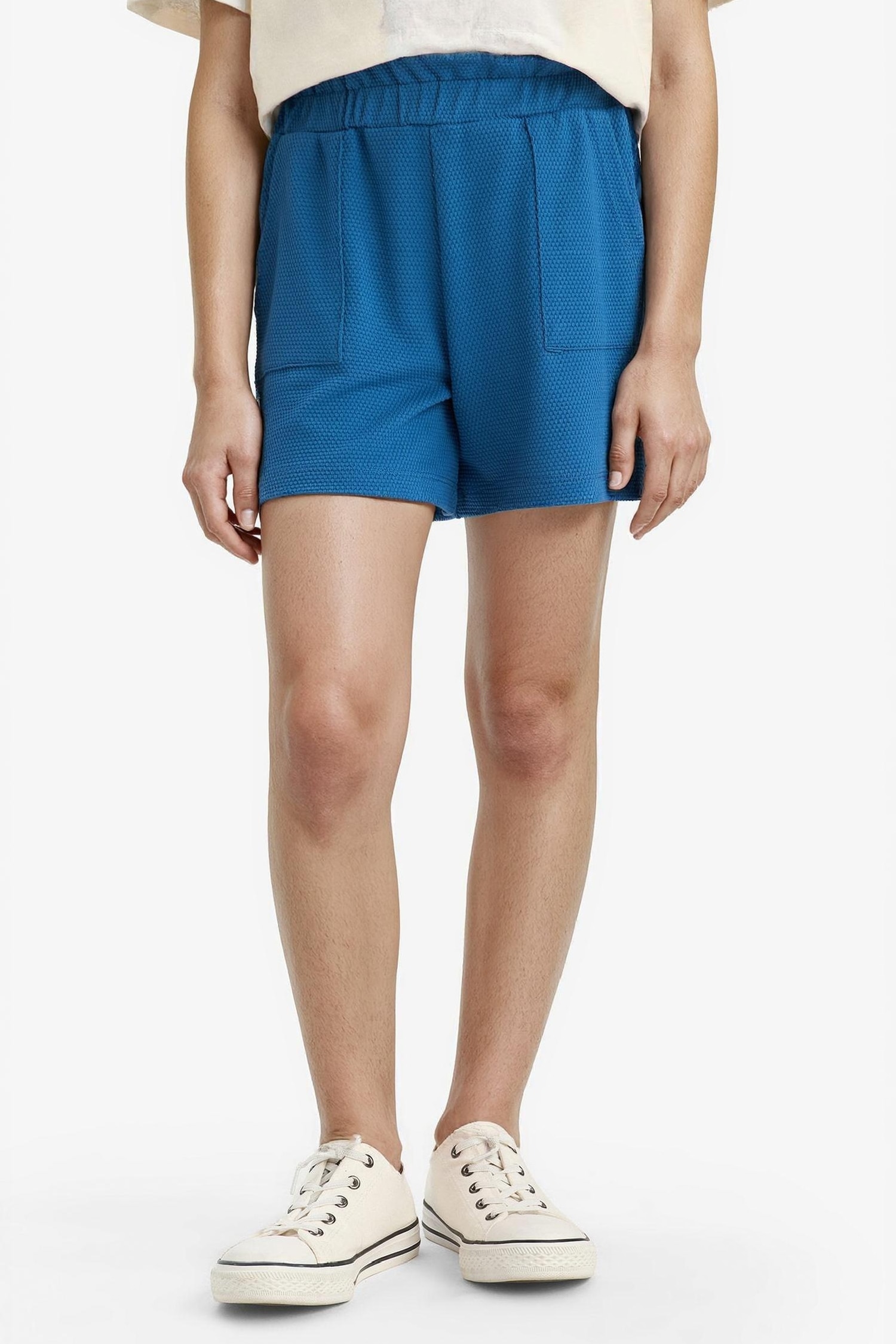 Girl Elastic Waist Pocketed Shorts