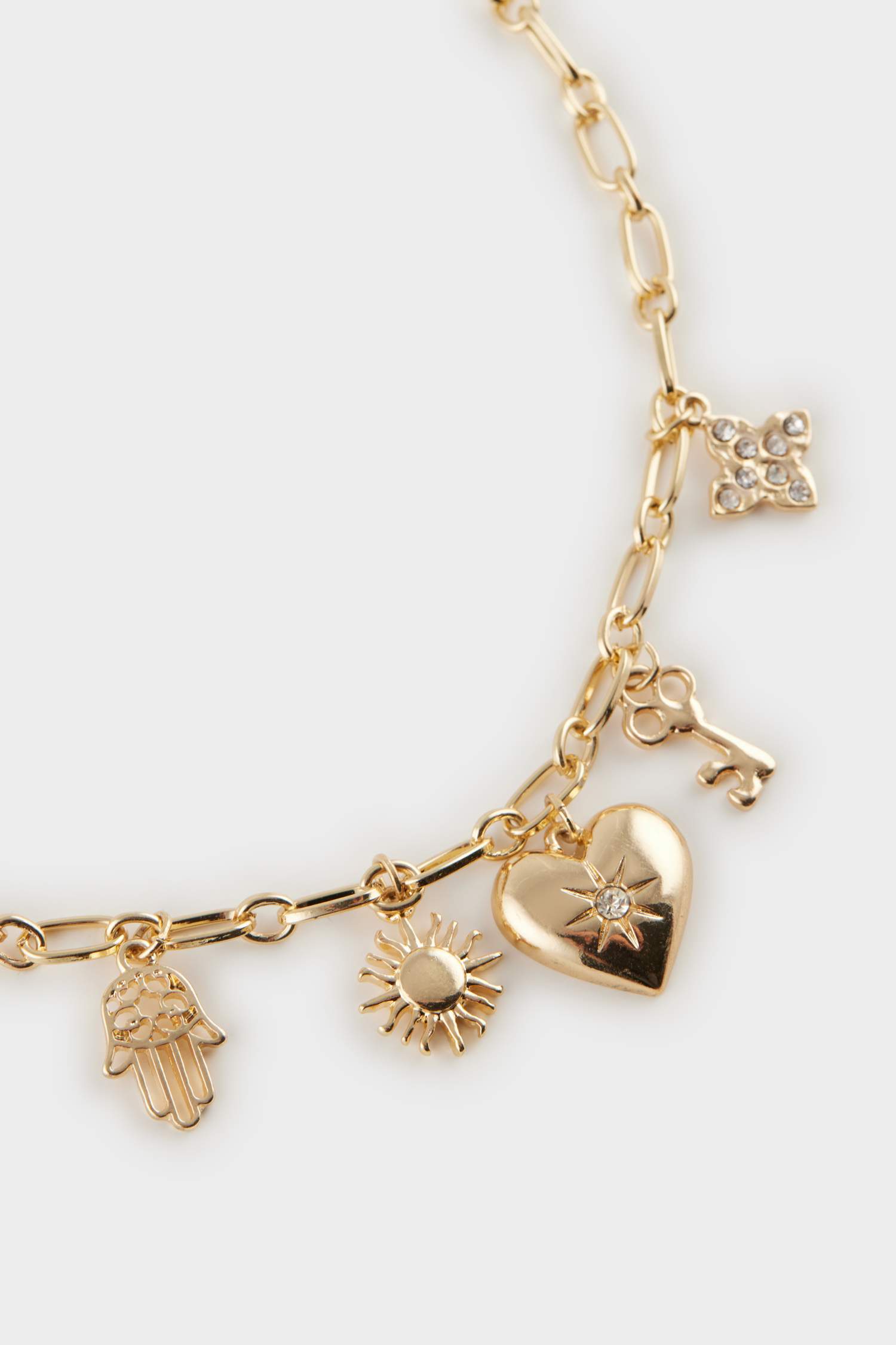 سلسلة نسائية ذهبية