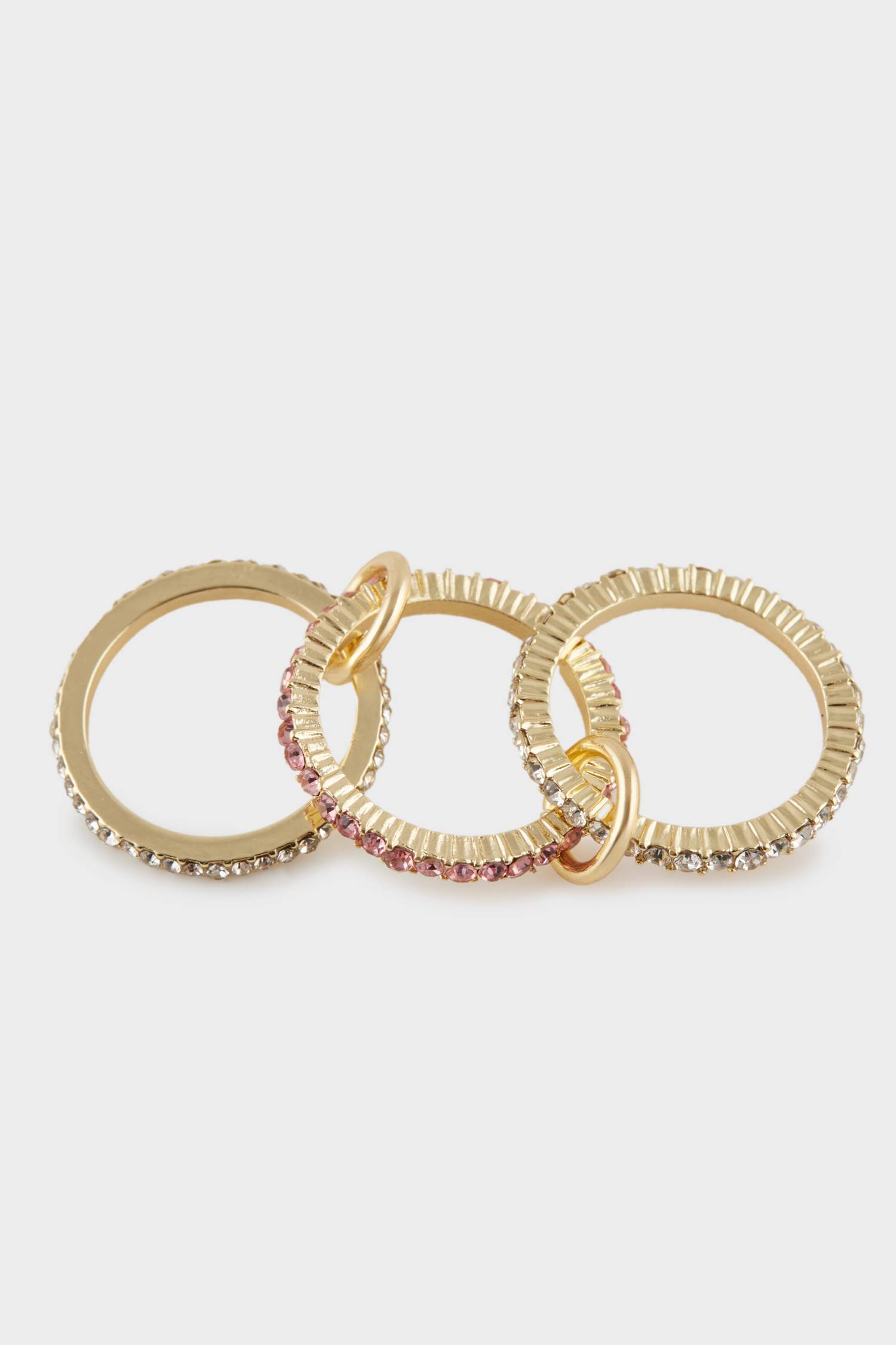 خاتم نسائي بحلقات متشابكة