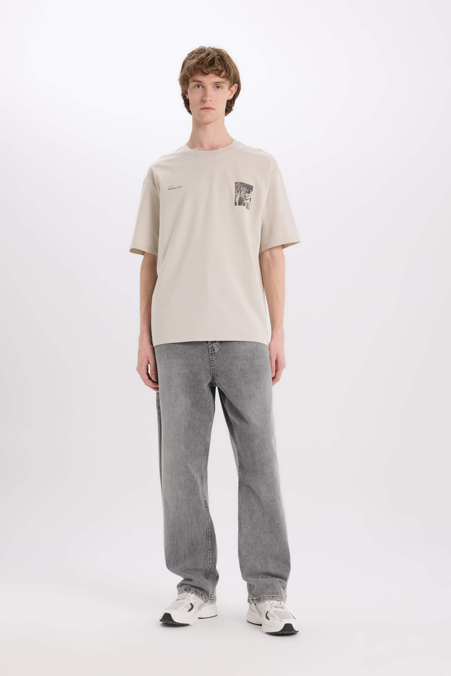 %100 Pamuk Boxy Fit Bisiklet Yaka Sırt Baskılı Kısa Kollu Tişört