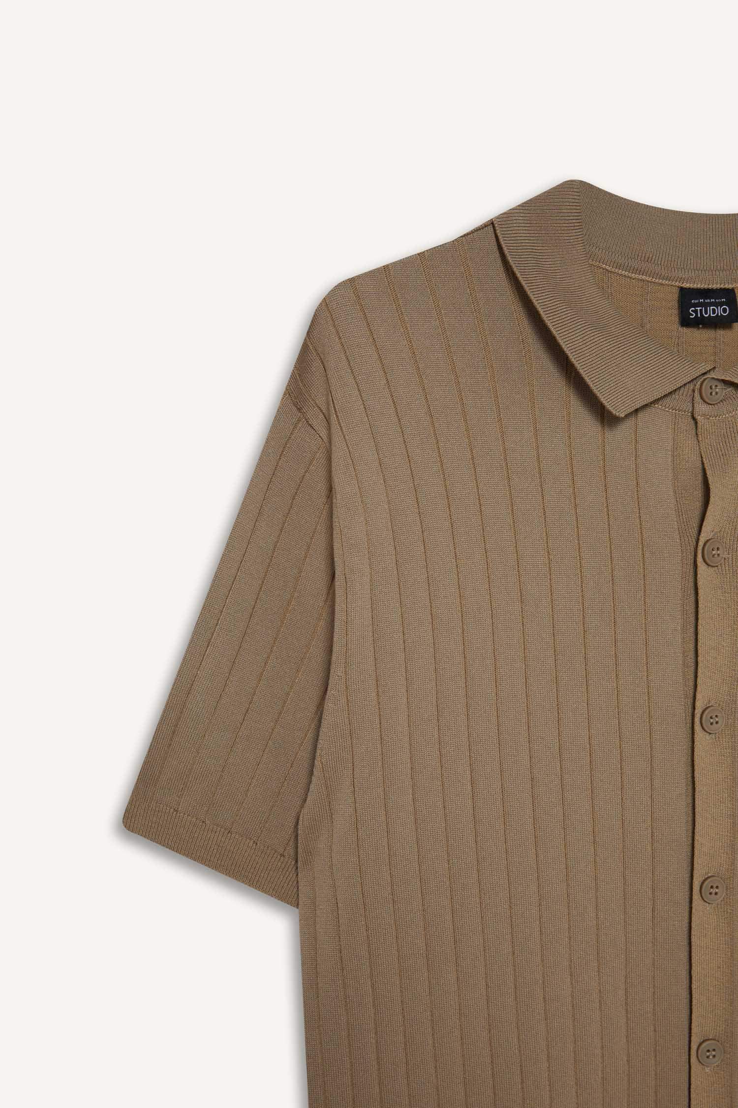 تيشيرت بولو نص ردن تريكو قصة عادية