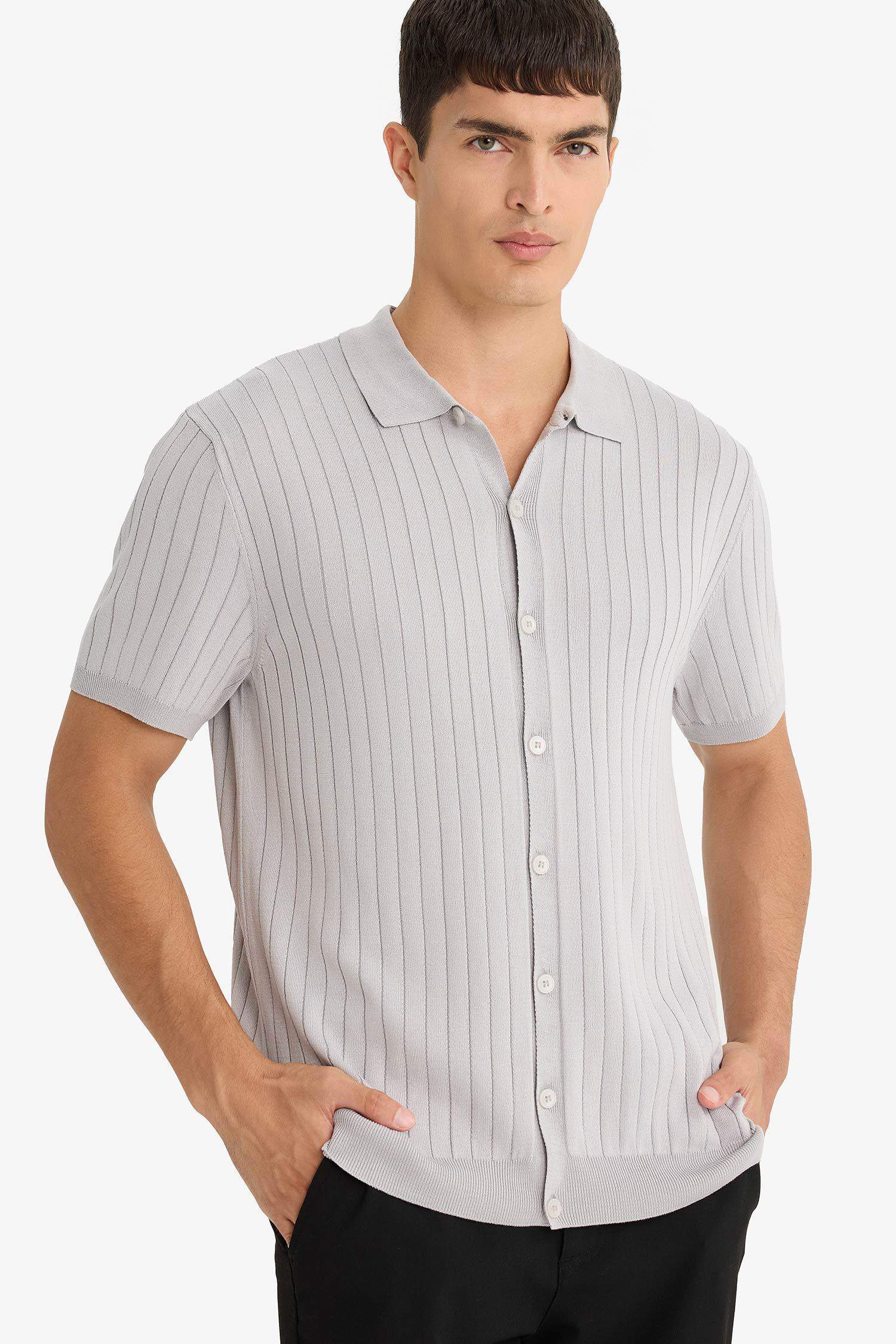 تيشيرت بولو تريكو قصة عادية بياقة بولو