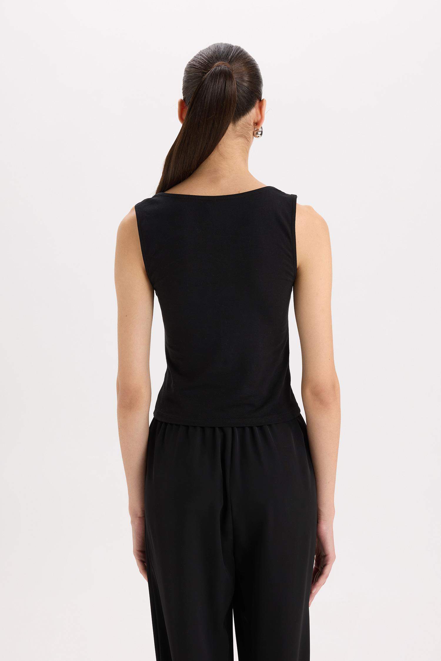 Débardeur Slim court à Col Carré