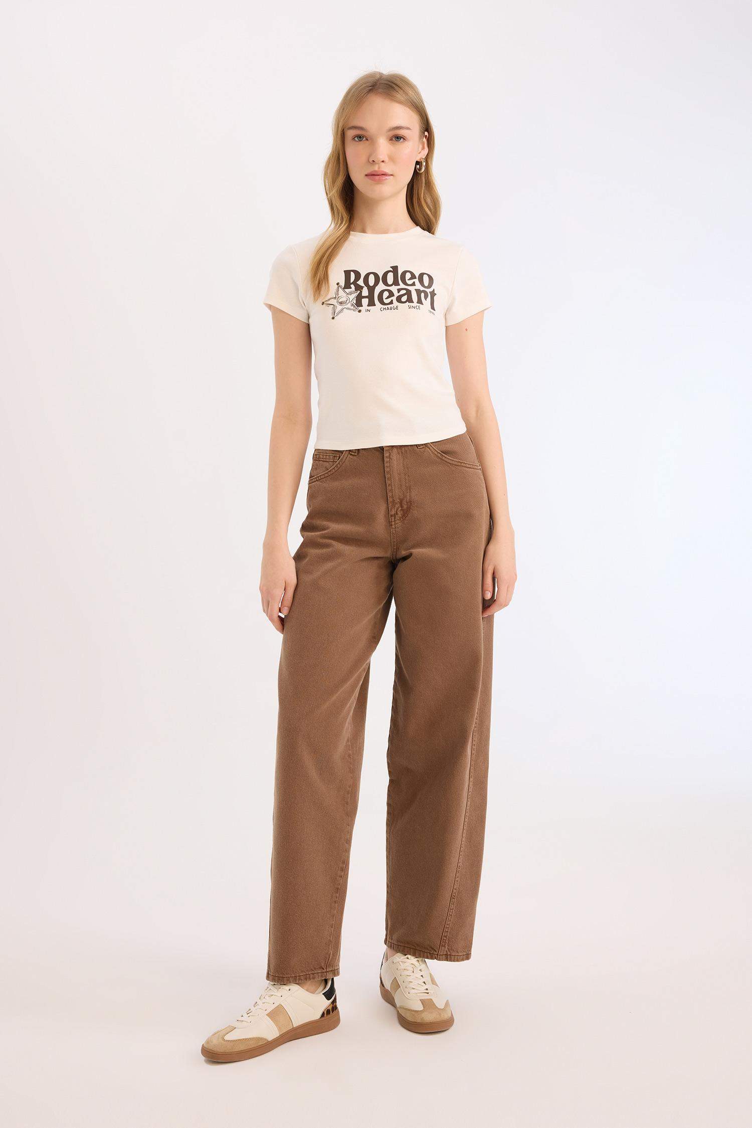 تي شيرت مخصر