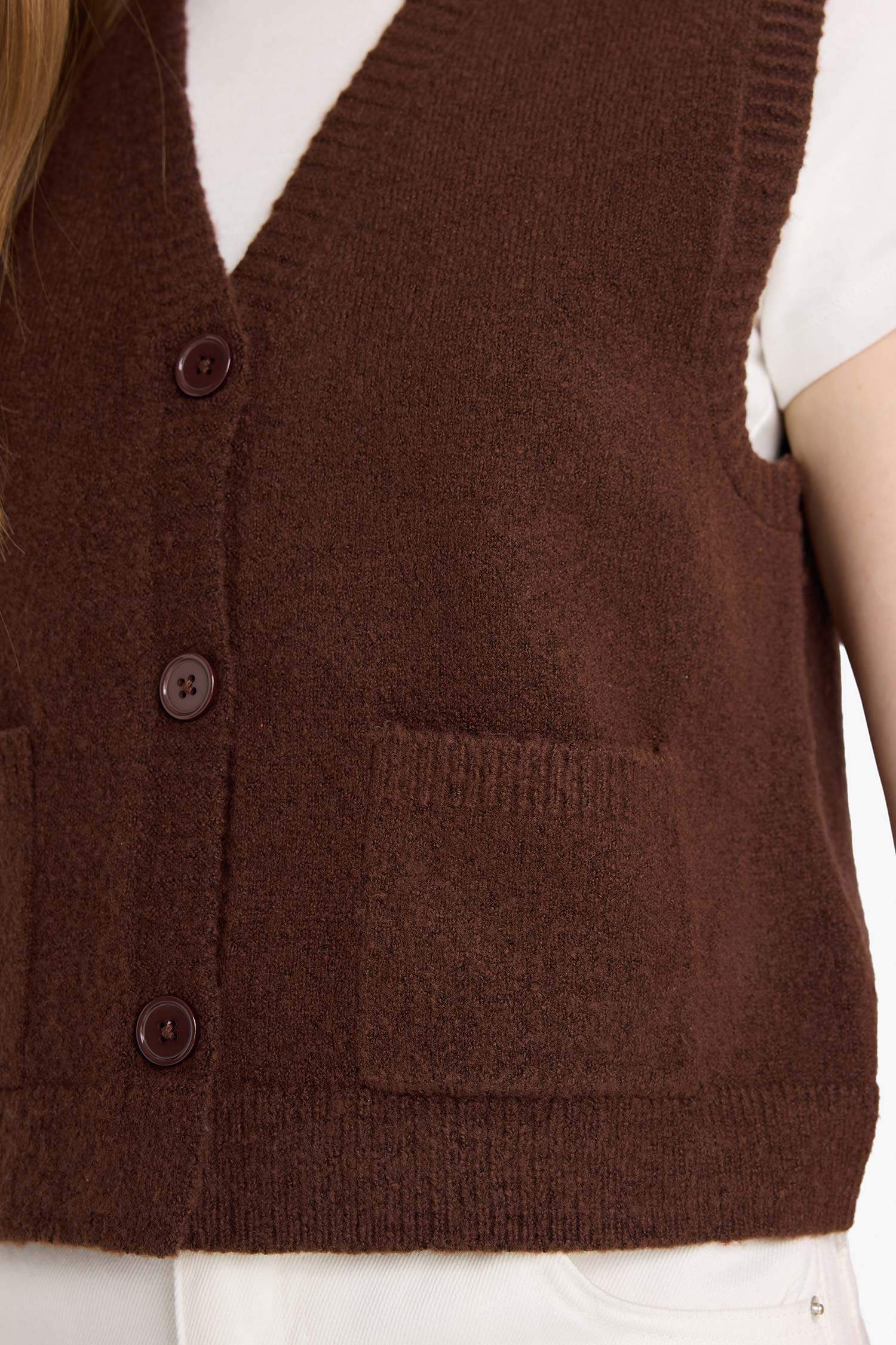 Gilet en tricot à col rond et boutons Coupe régulière