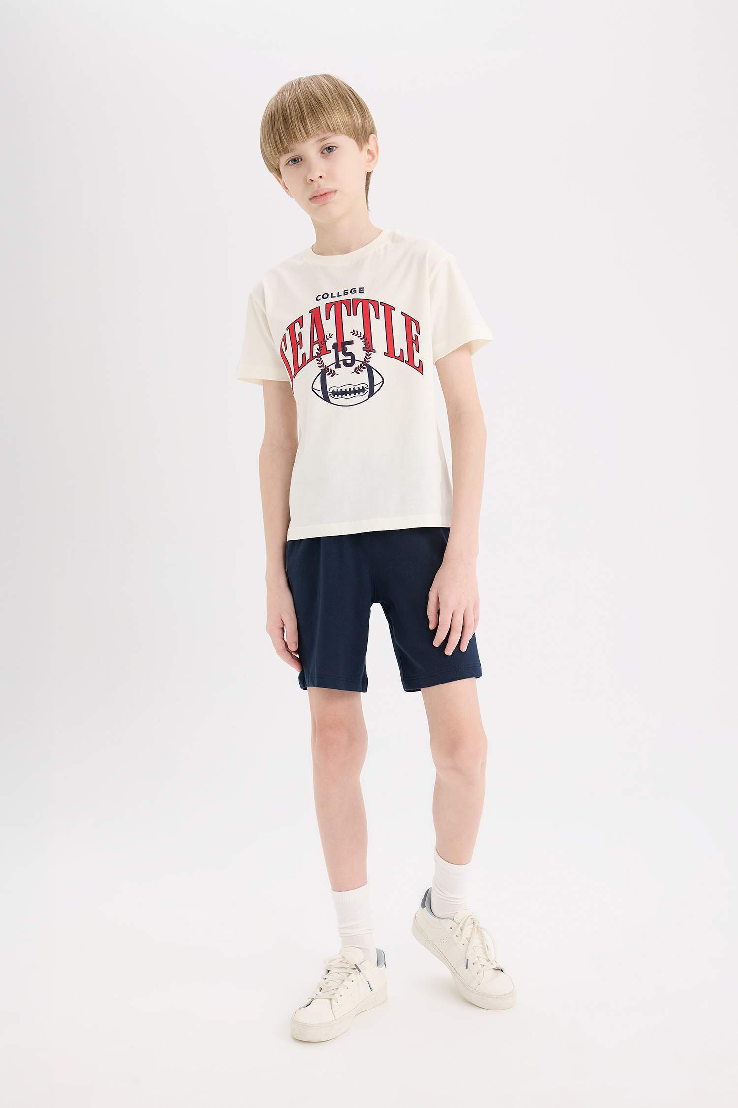 Ensemble de t-shirt imprimé et short à taille élastique pour garçon