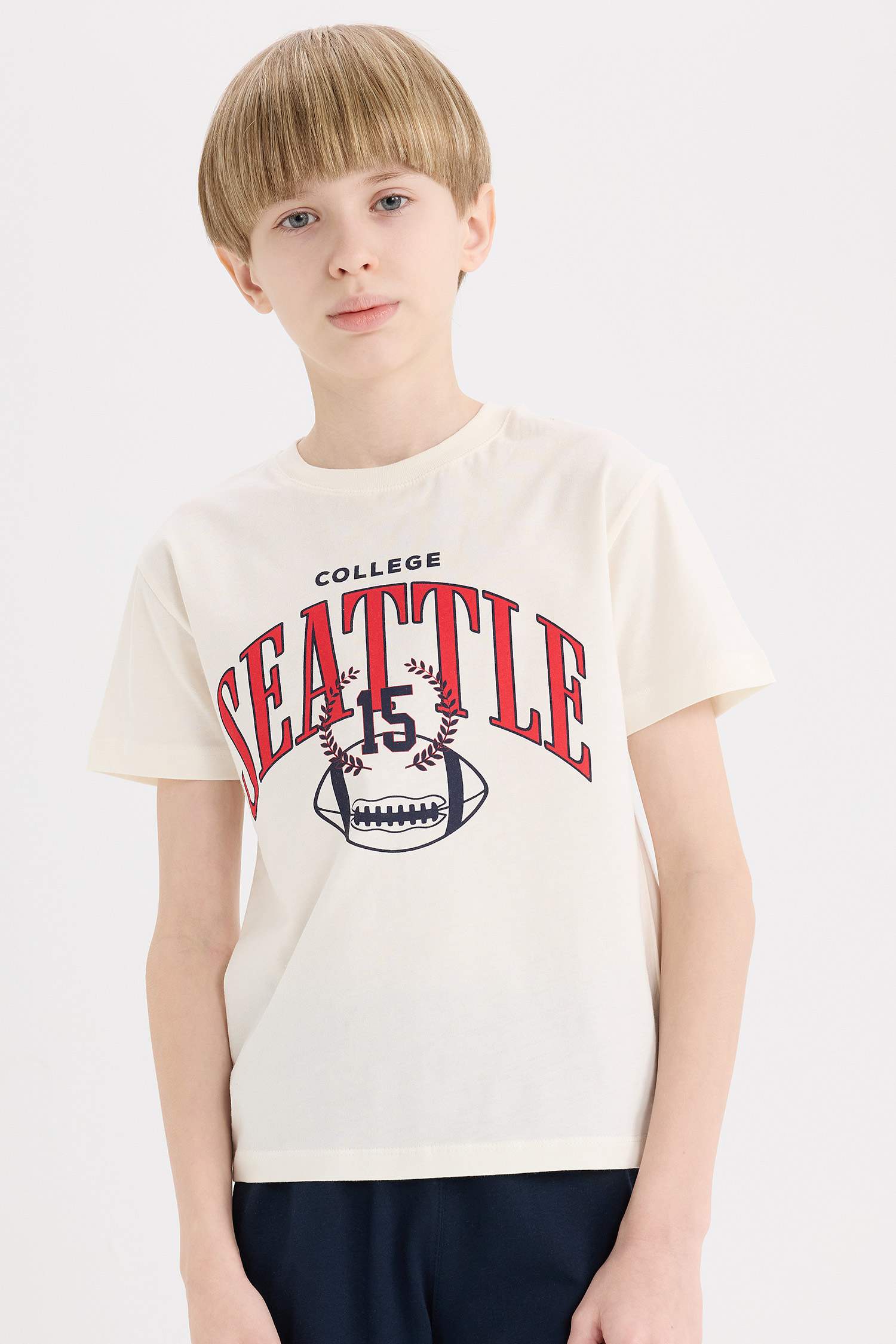 Ensemble de t-shirt imprimé et short à taille élastique pour garçon