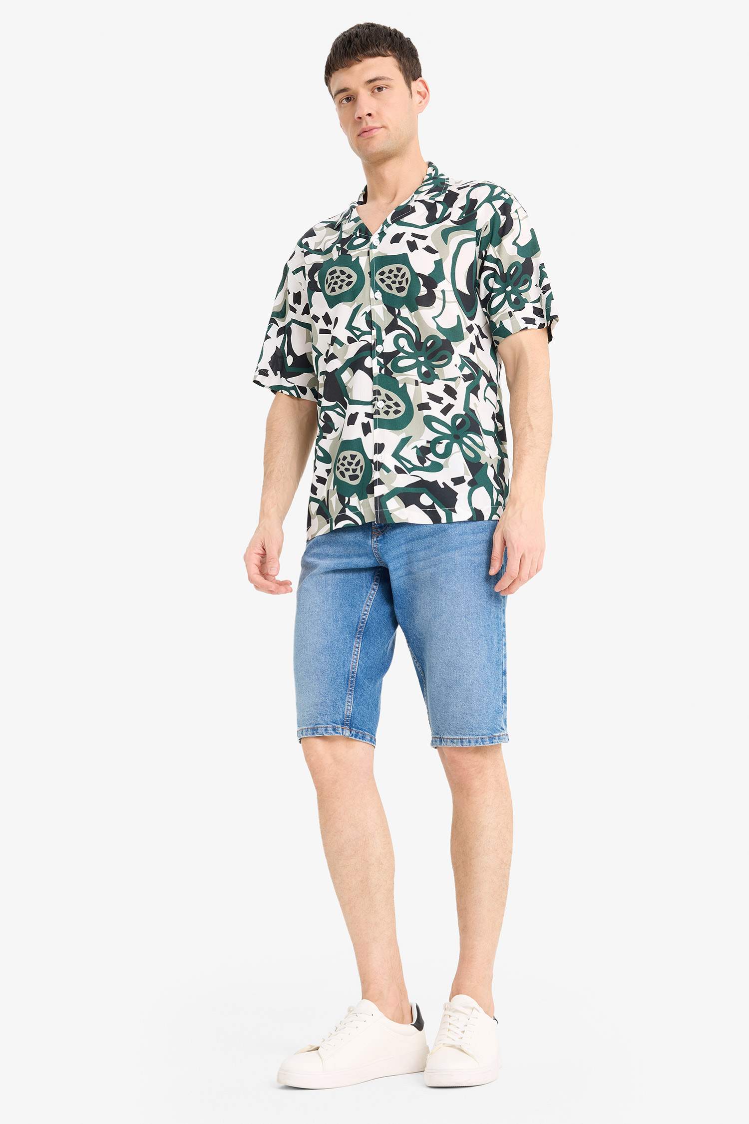 Regular Fit Apache Neck Short Sleeve Shirt