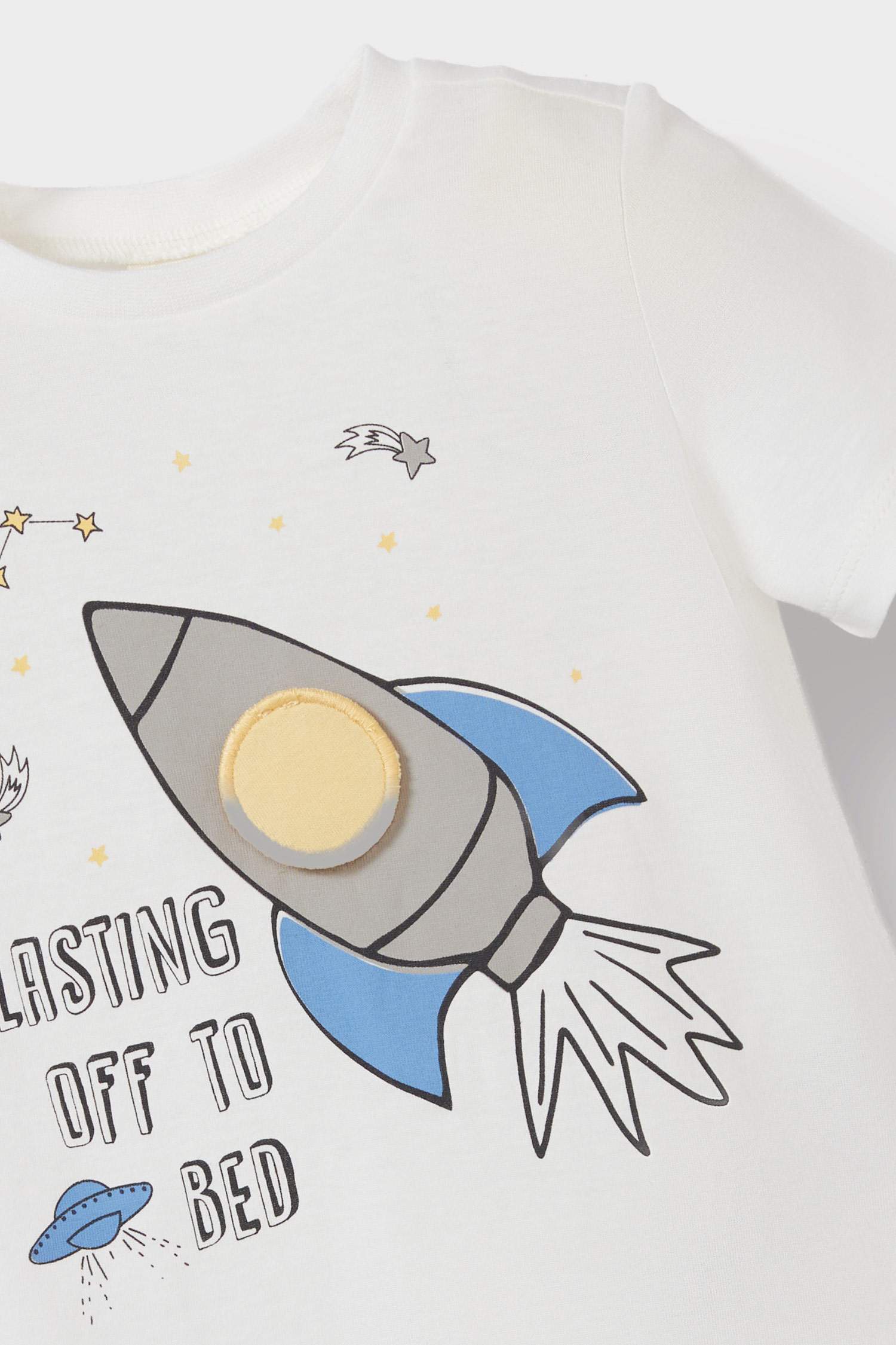 طقم بيجاما بيبي اولادي شورت وتيشيرت قصة عادية - قطعتين