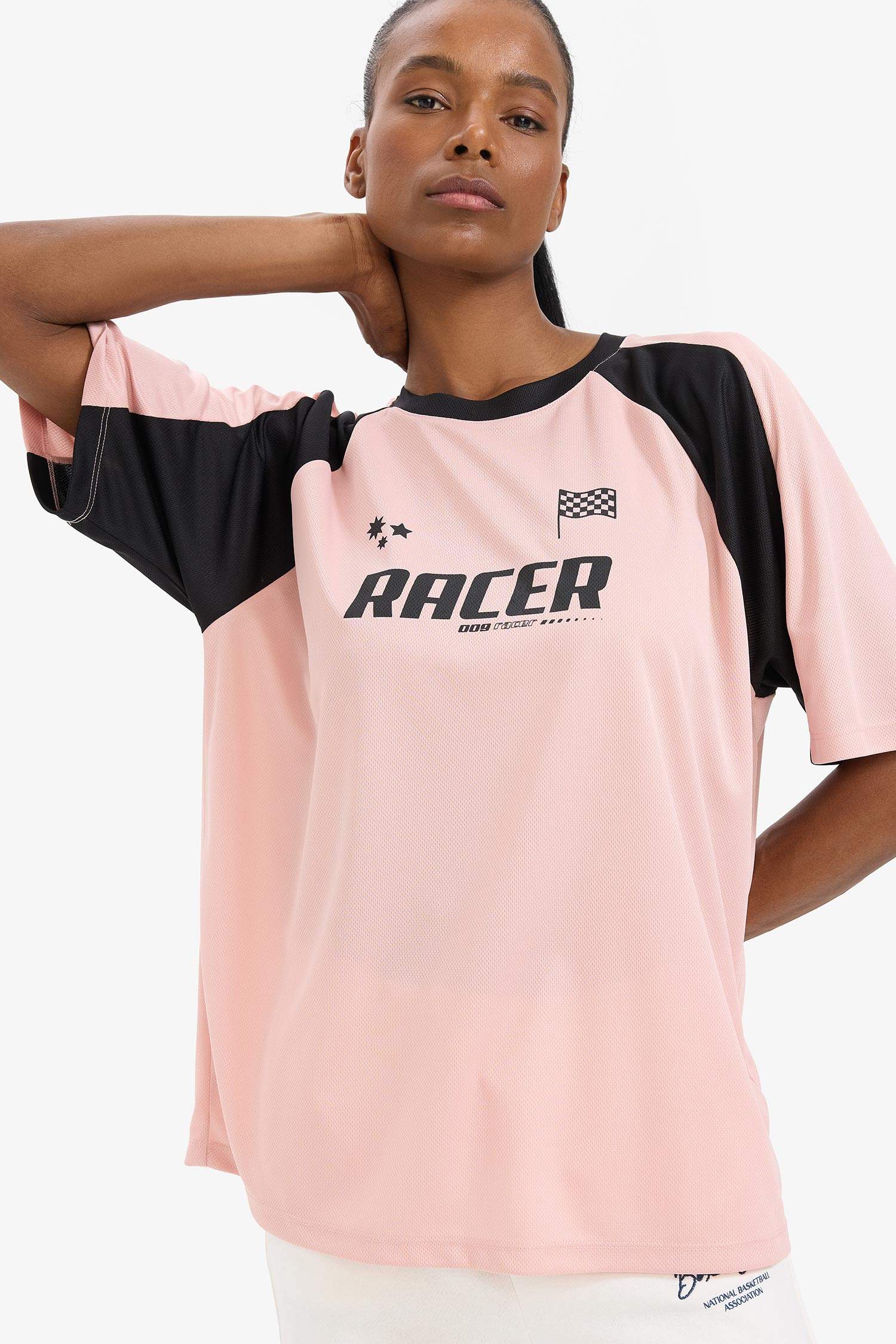 تيشيرت رياضي نص ردن اوفر سايز من DeFactoFit