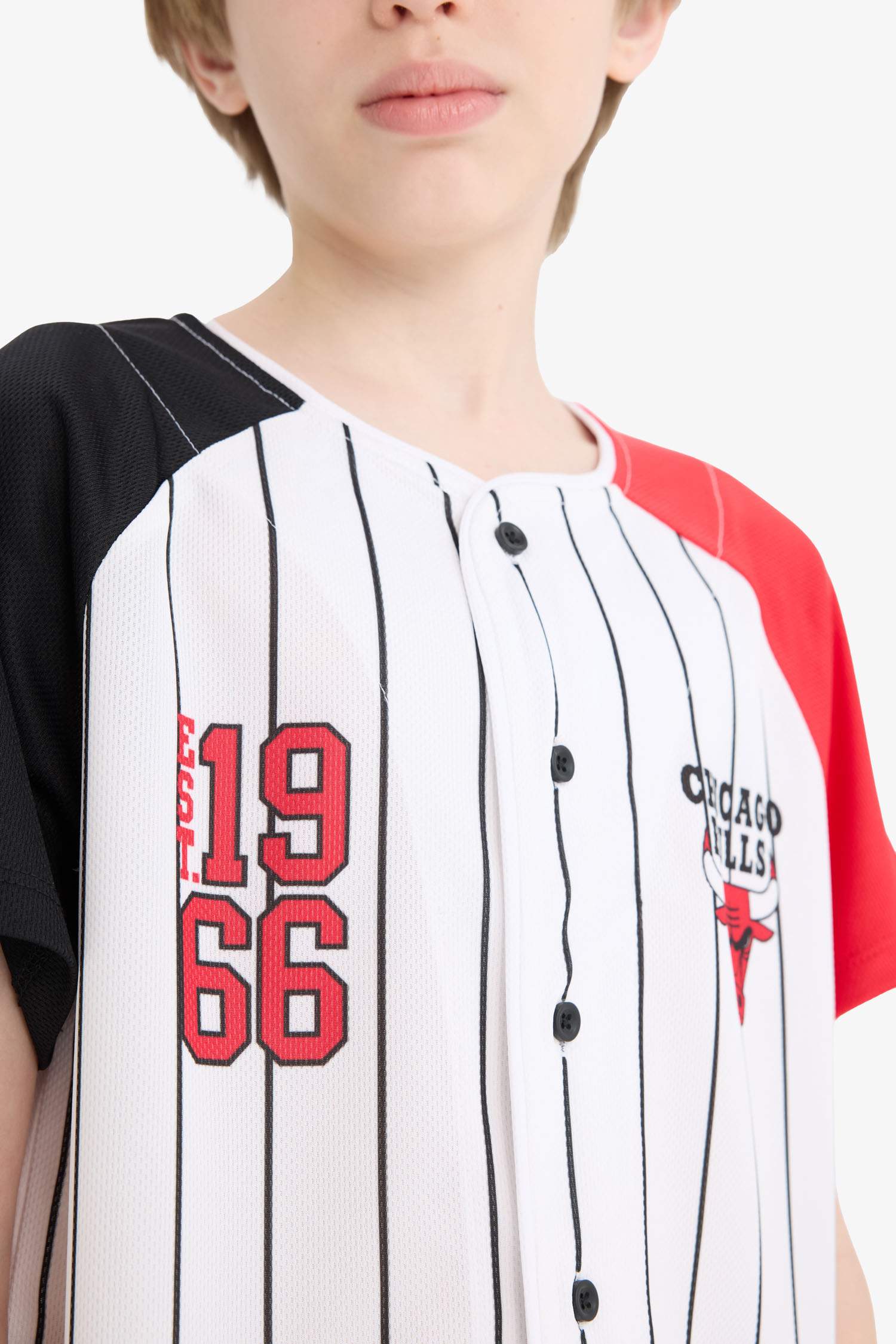 T-shirt NBA Chicago Bulls à manches courtes pour garçon