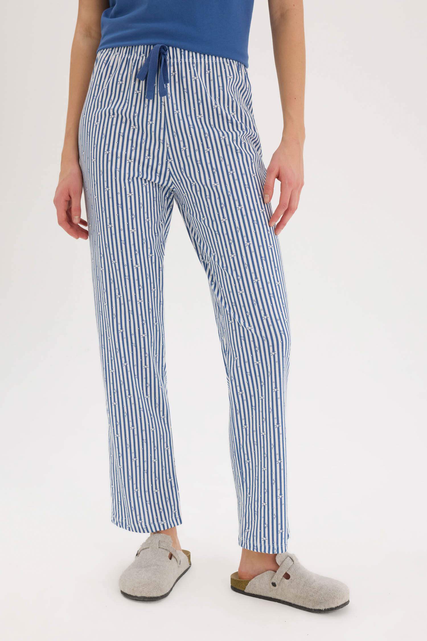 Pijama Takımı Baskılı Kısa Kollu Üst Çizgili Uzun Alt-Fall in Love