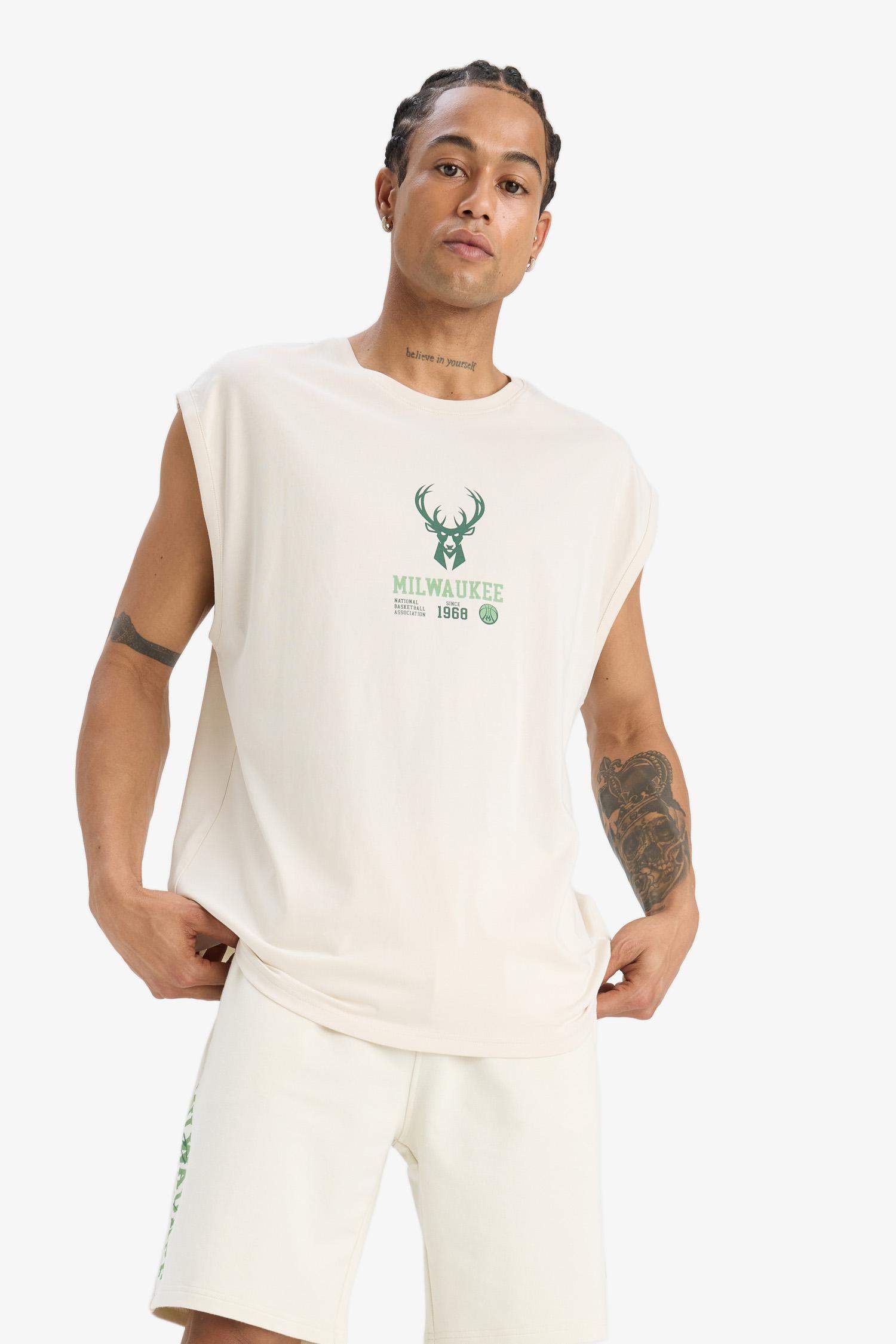 DeFactoFit NBA Milwaukee Bucks Oversize Geniş Kalıp Bisiklet Yaka Atlet