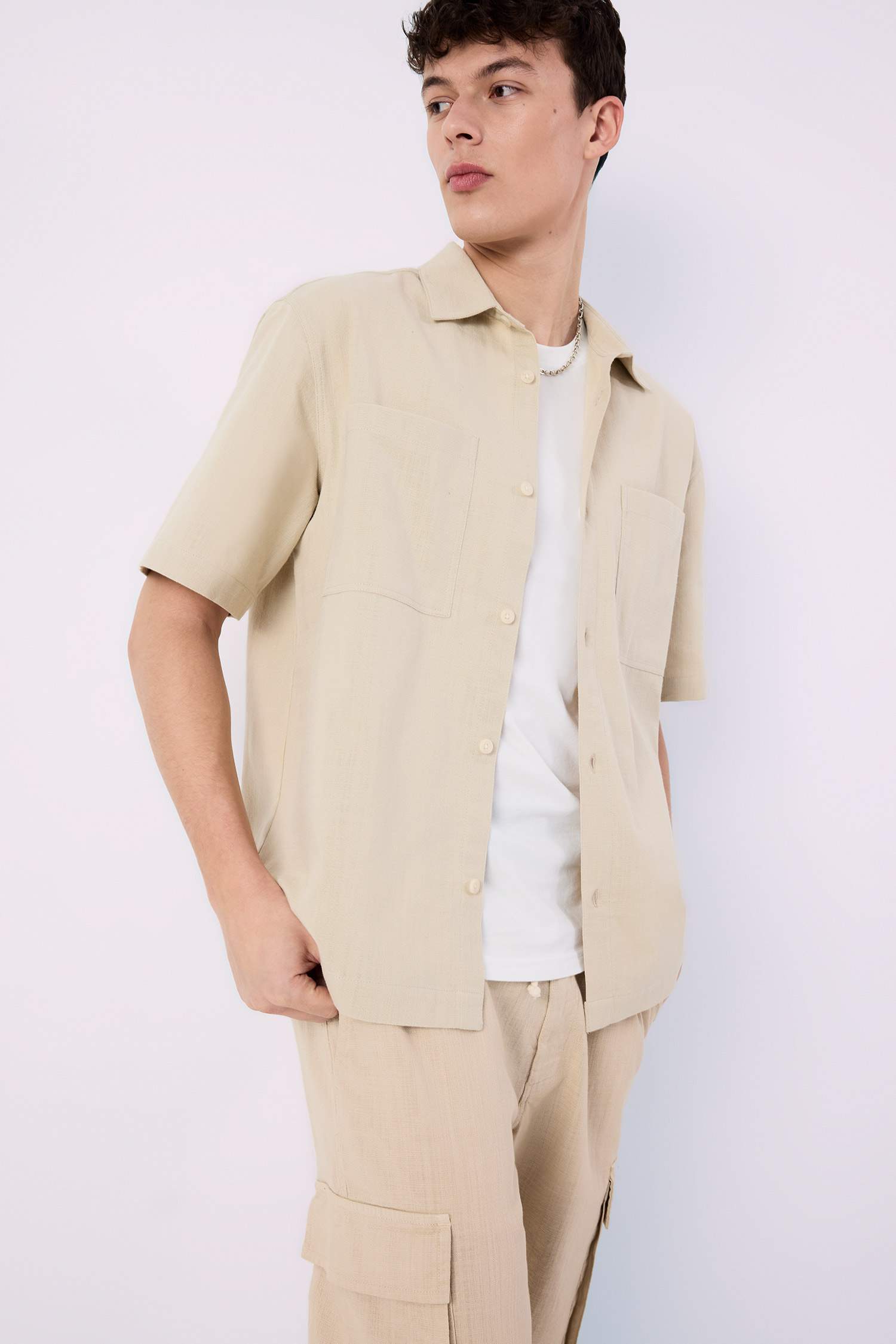 %100 Pamuk Relax Fit Yazlık Cepli Kısa Kollu Gömlek