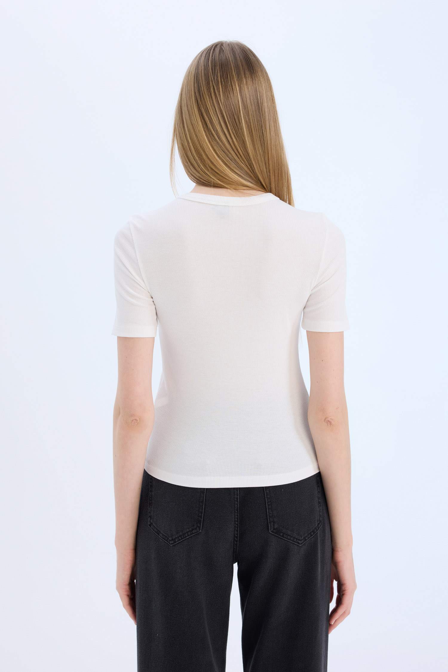 Slim Fit Crew Neck Printed Casual T-Shirt