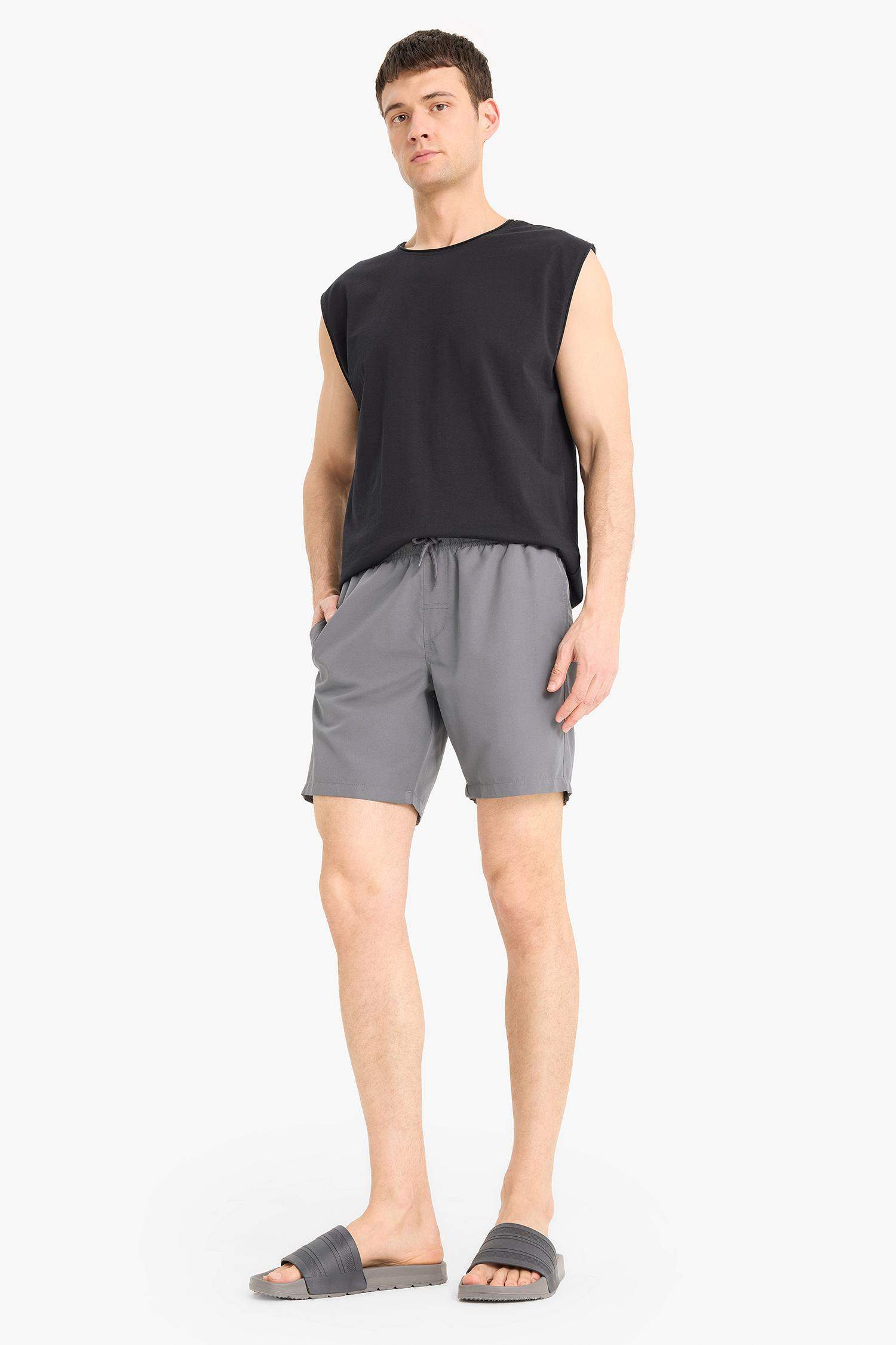 Regular Fit Kısa Boy Cepli File Astarlı Beli Bağcıklı Düz Hafif Kumaş Deniz Şortu