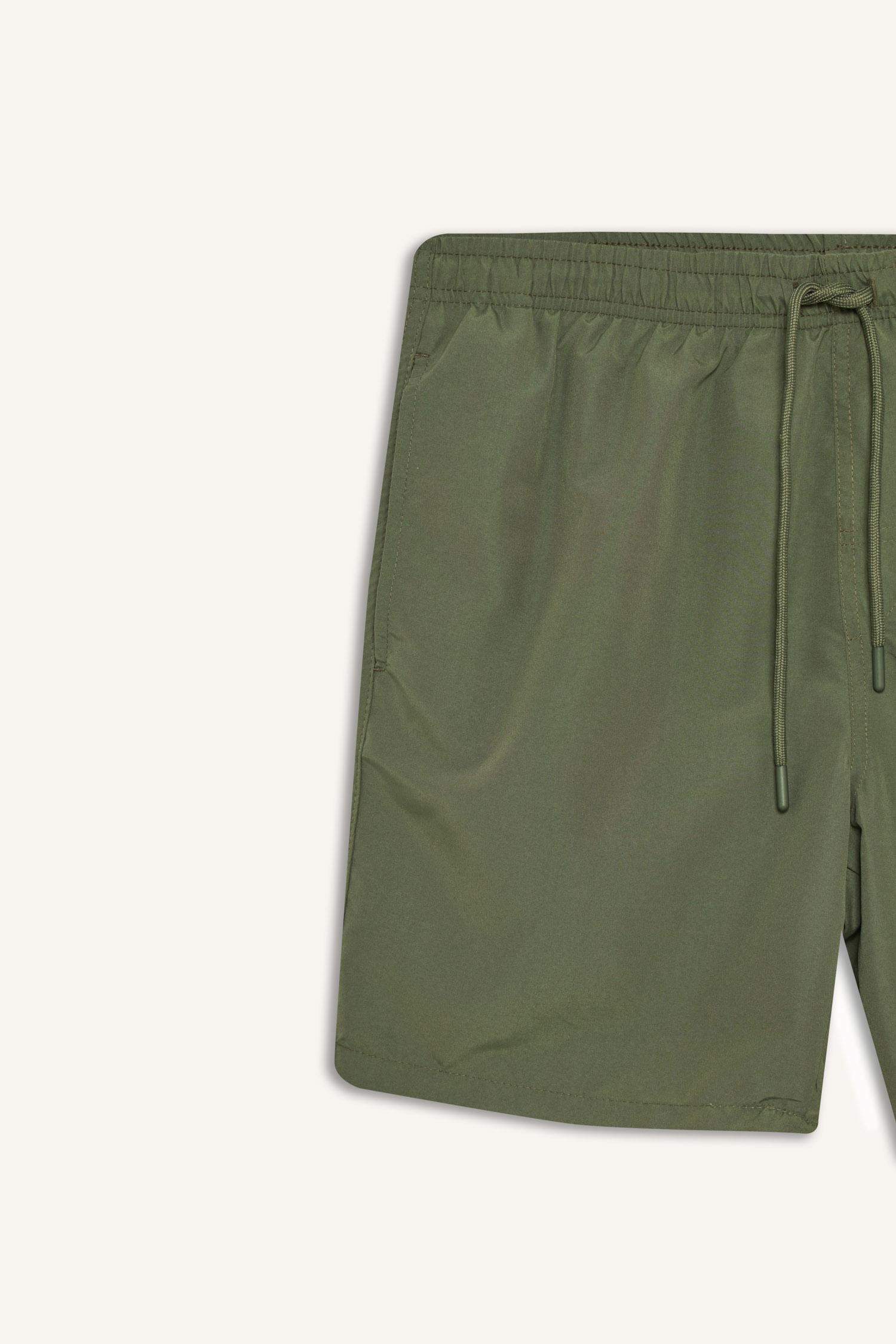 Regular Fit Kısa Boy Cepli File Astarlı Beli Bağcıklı Düz Hafif Kumaş Deniz Şortu