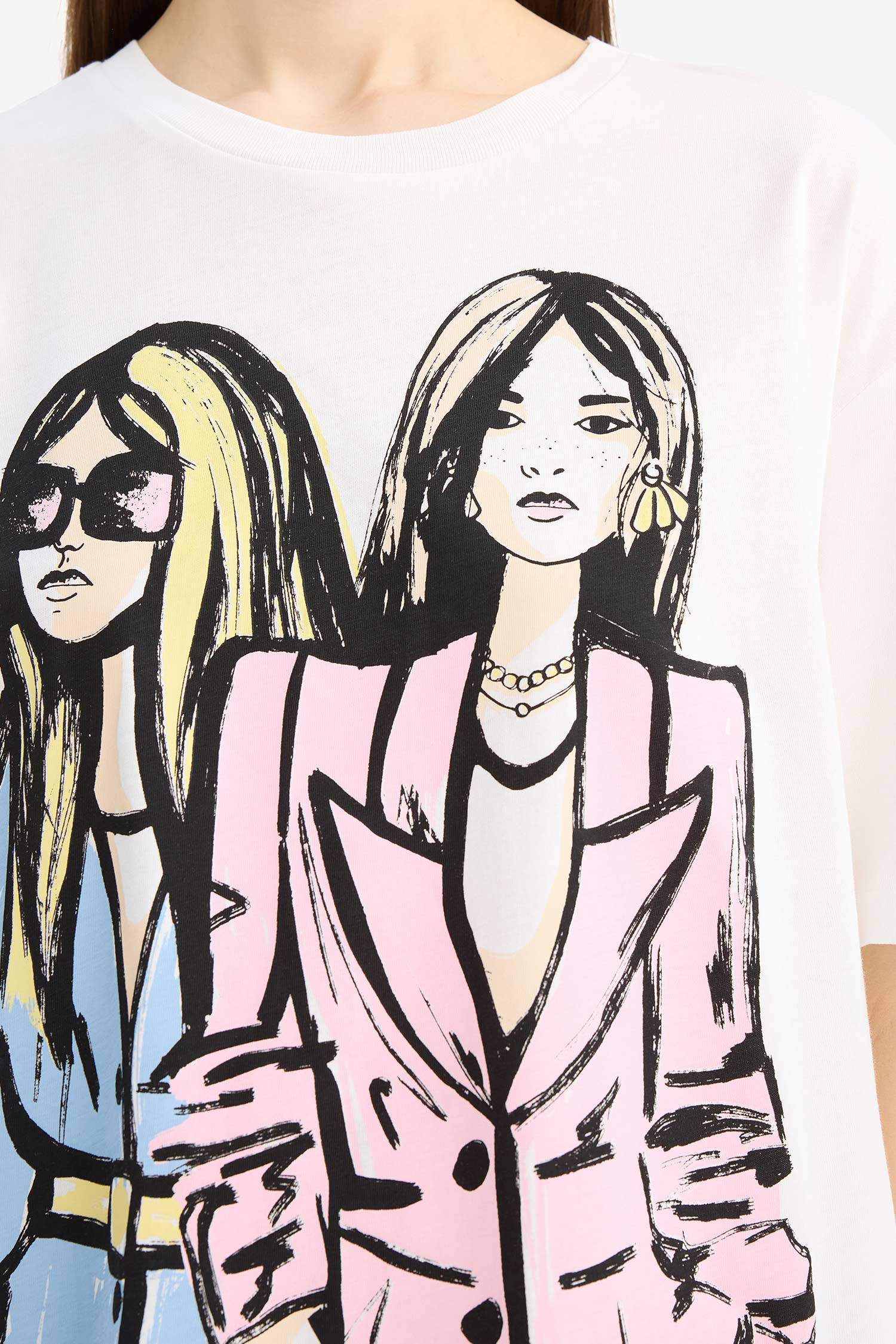 Regular Fit Bisiklet Yaka Kız Baskılı Penye Kısa Kollu Tişört