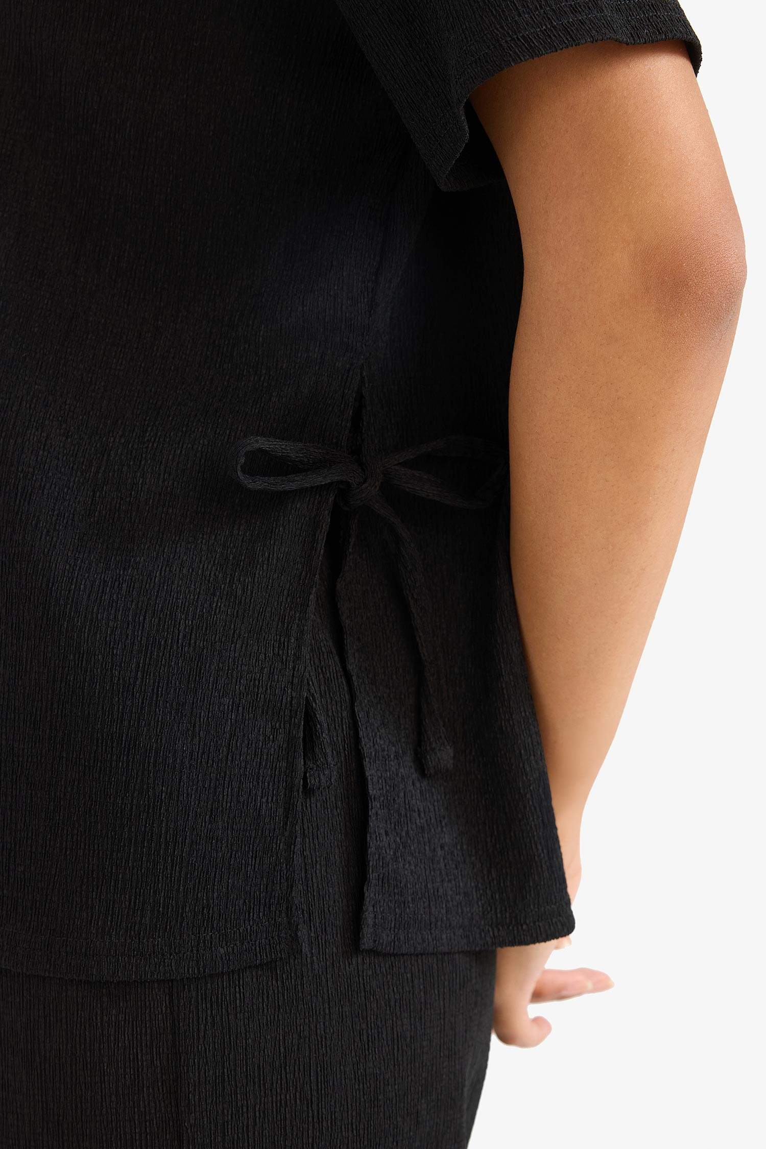 Регулярная посадка футболка с коротким рукавом и круглым вырезом