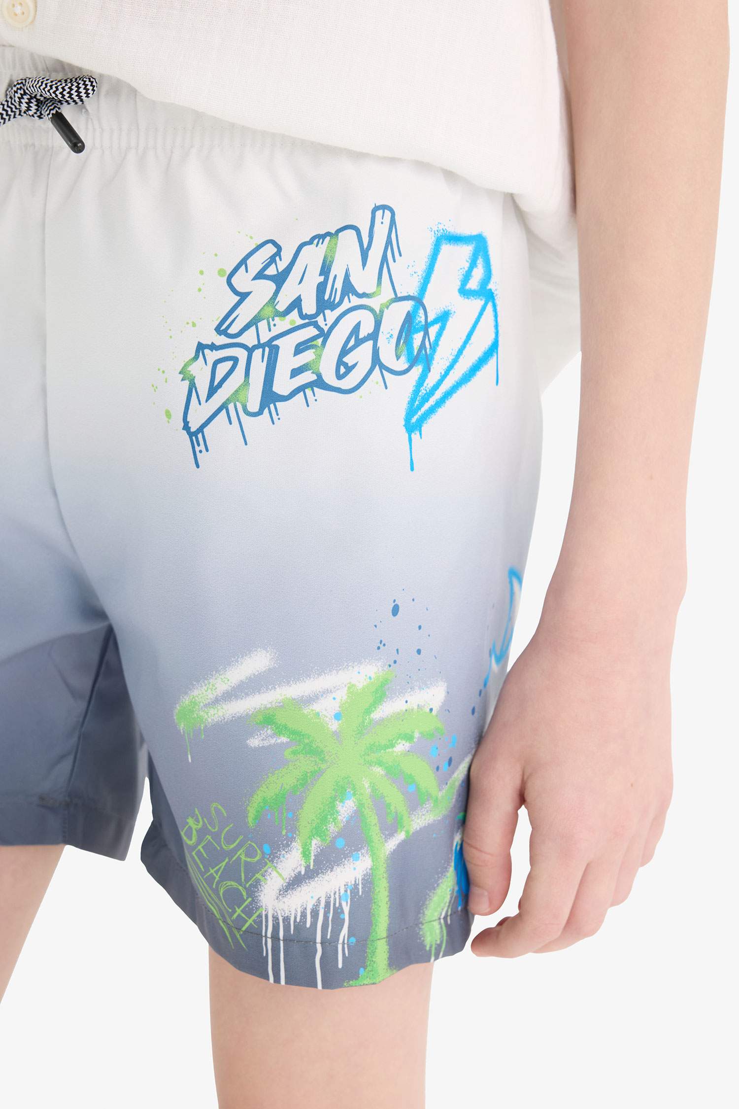 Erkek Çocuk Deniz Şortu