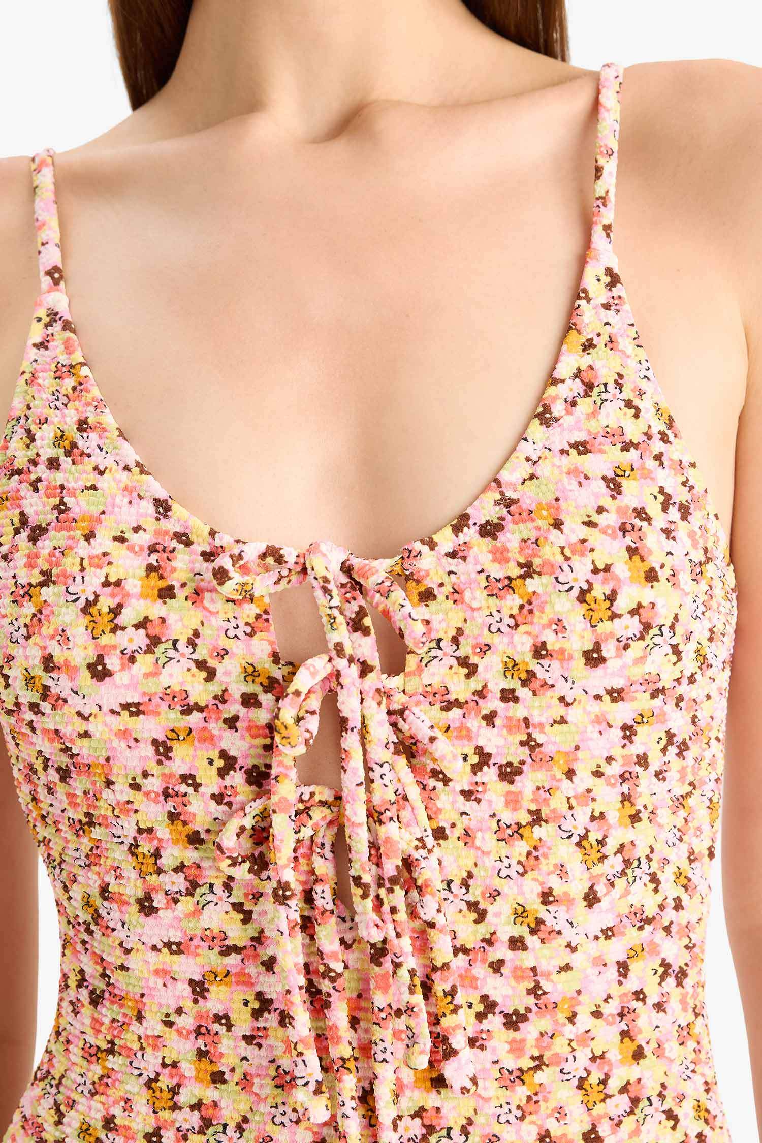 Fall in Love Regular Fit Floral Crepe Strappy Swimsuit