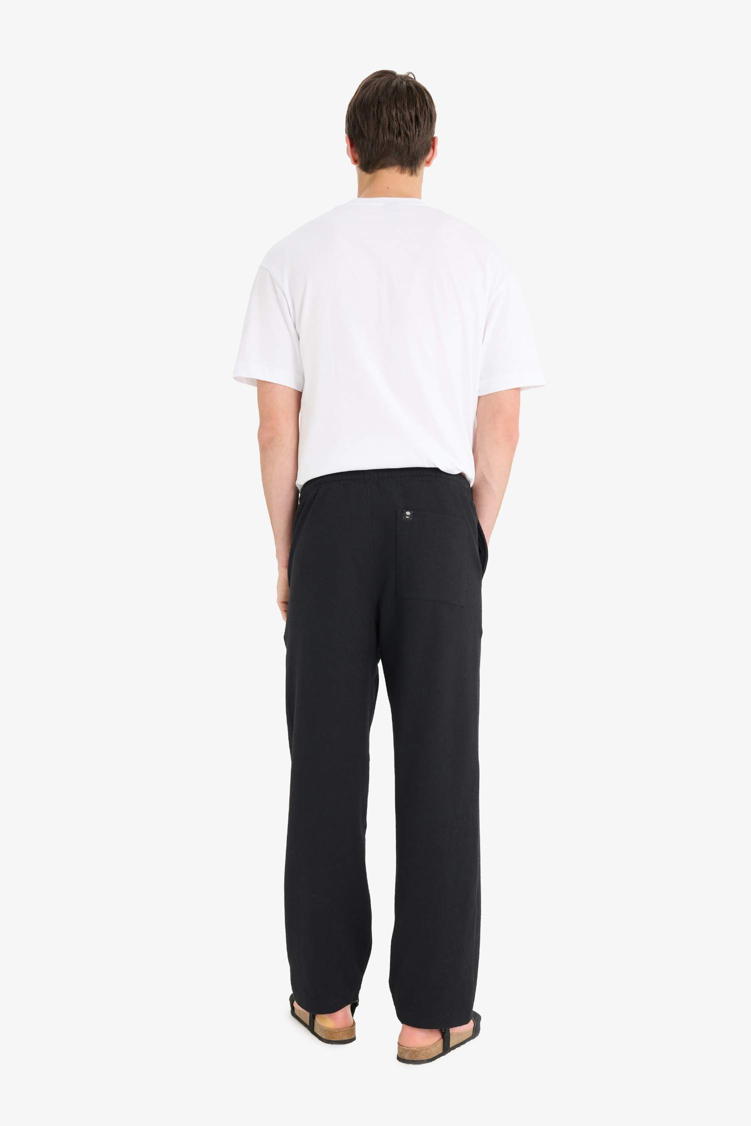 بنطلون بجامة رياضي برجل واسع وايد ليج