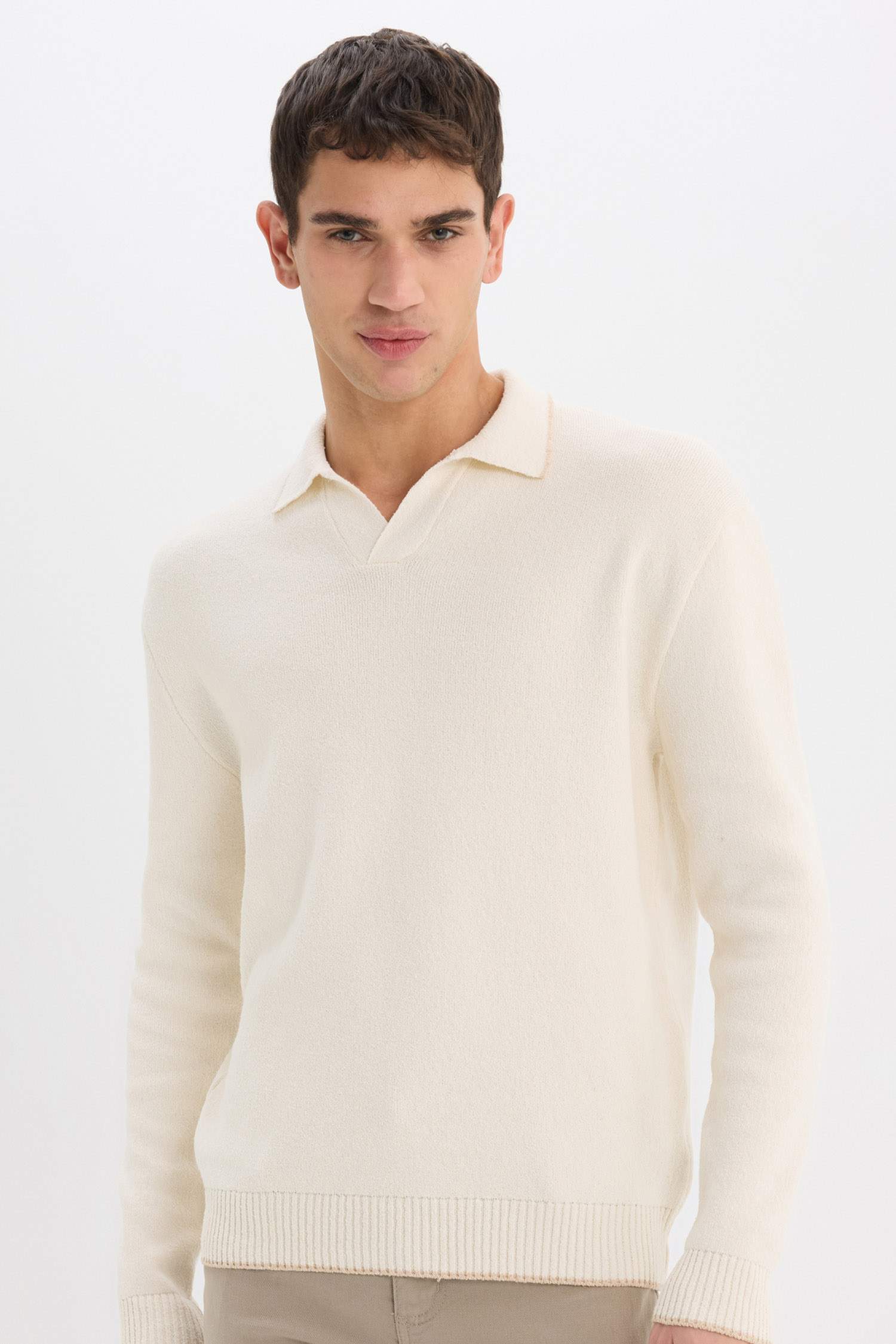 Standard Fit Polo Neck Knitted Pullover