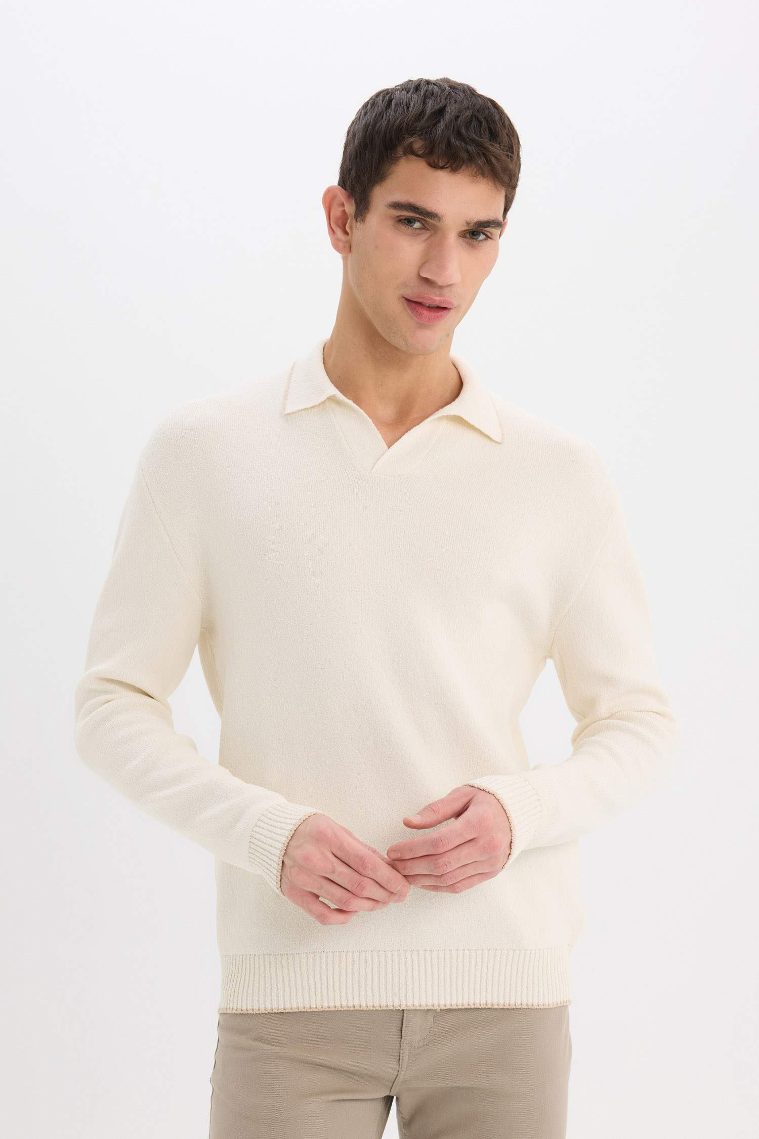 Standard Fit Polo Neck Knitted Pullover