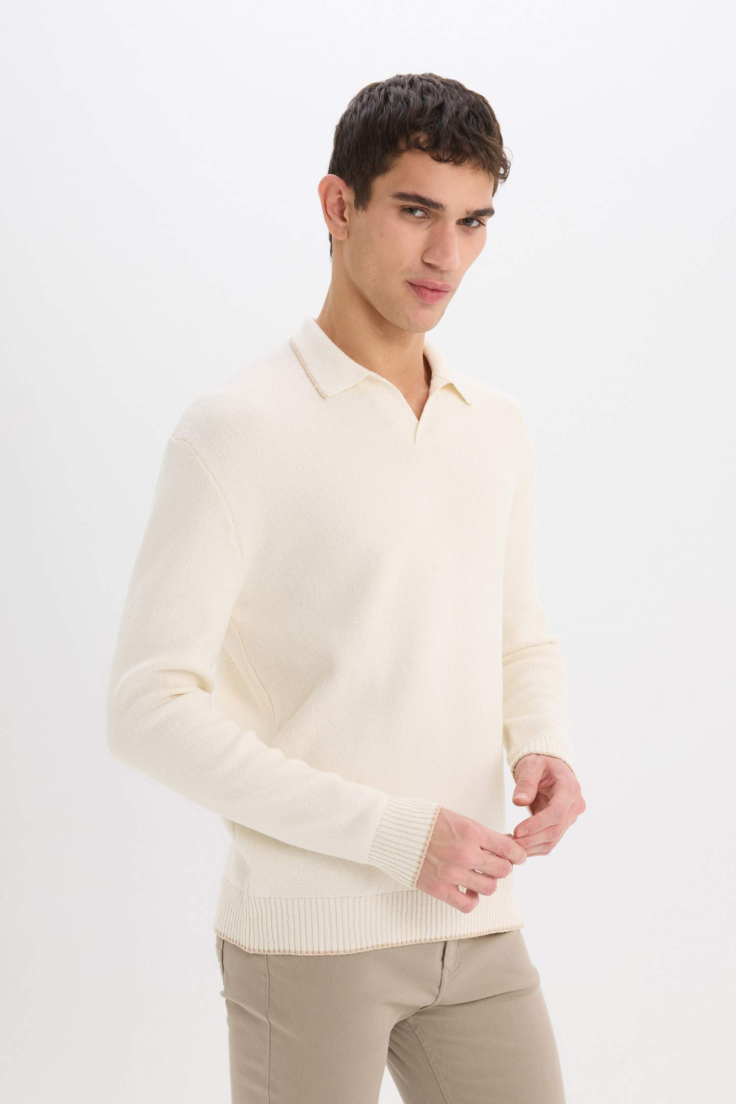 Standard Fit Polo Neck Knitted Pullover