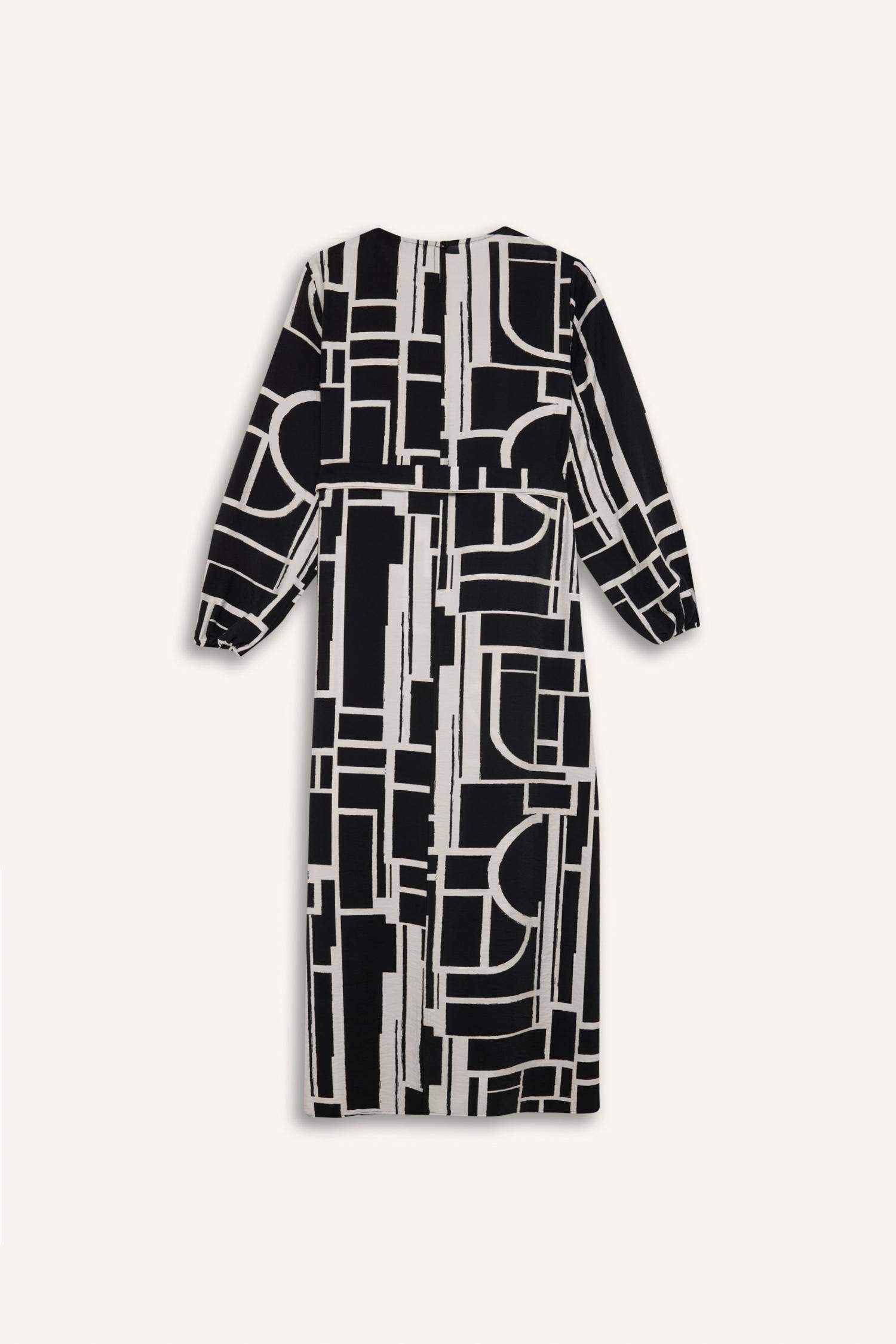 فستان طويل مطبوع كم طويل قصة عادية بياقة مستديرة بحزام