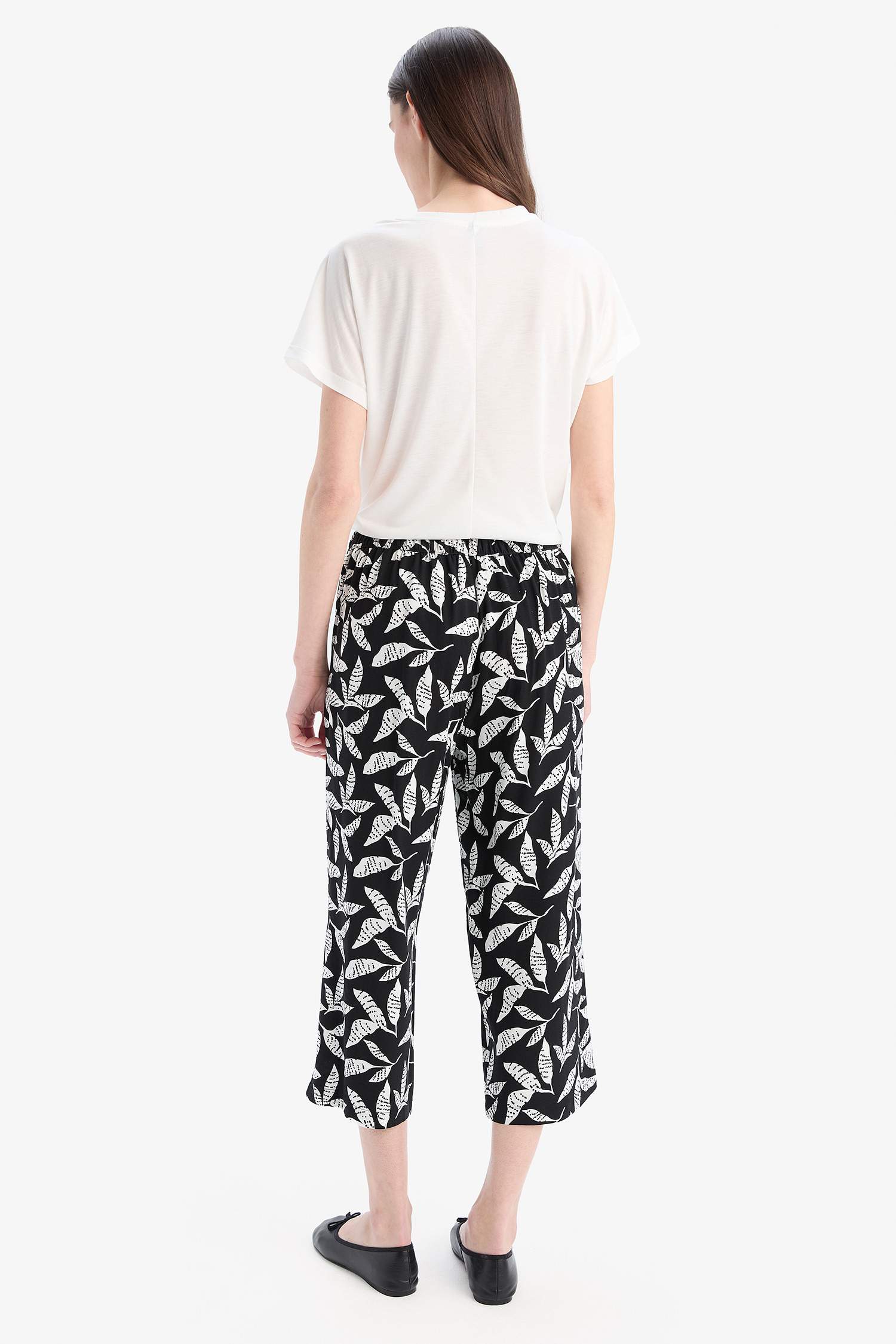 Desenli Düz Paça Kapri