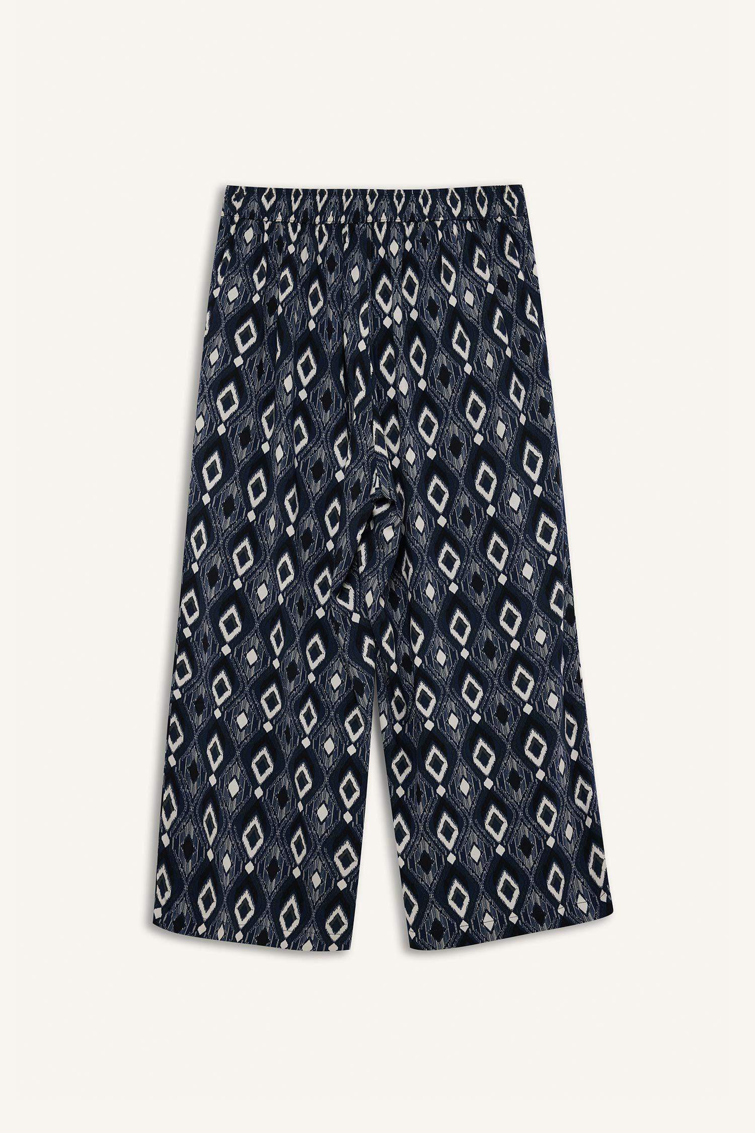 Desenli Düz Paça Kapri