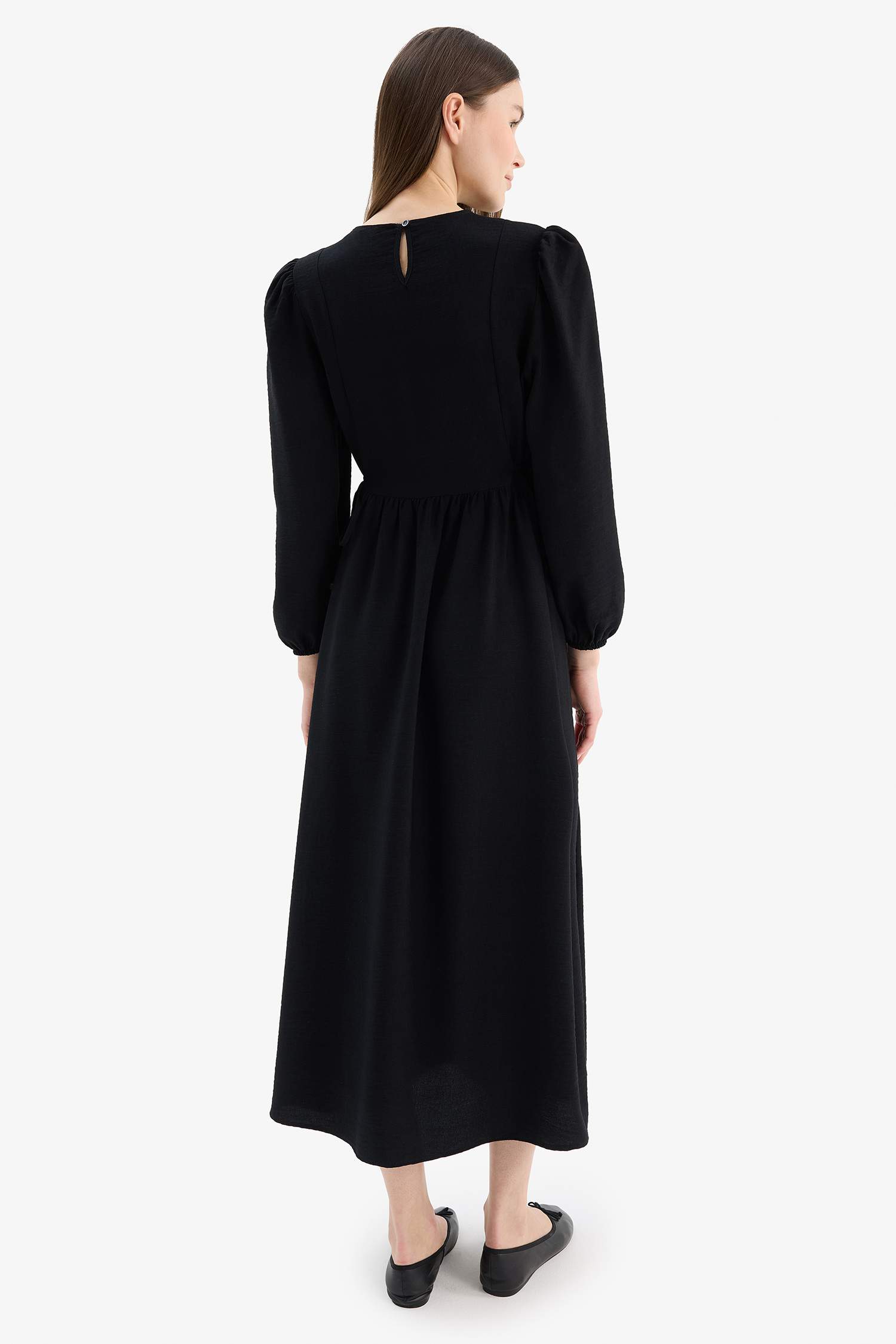 فستان طويل ايروبين قصة عادية بياخة مستديرة