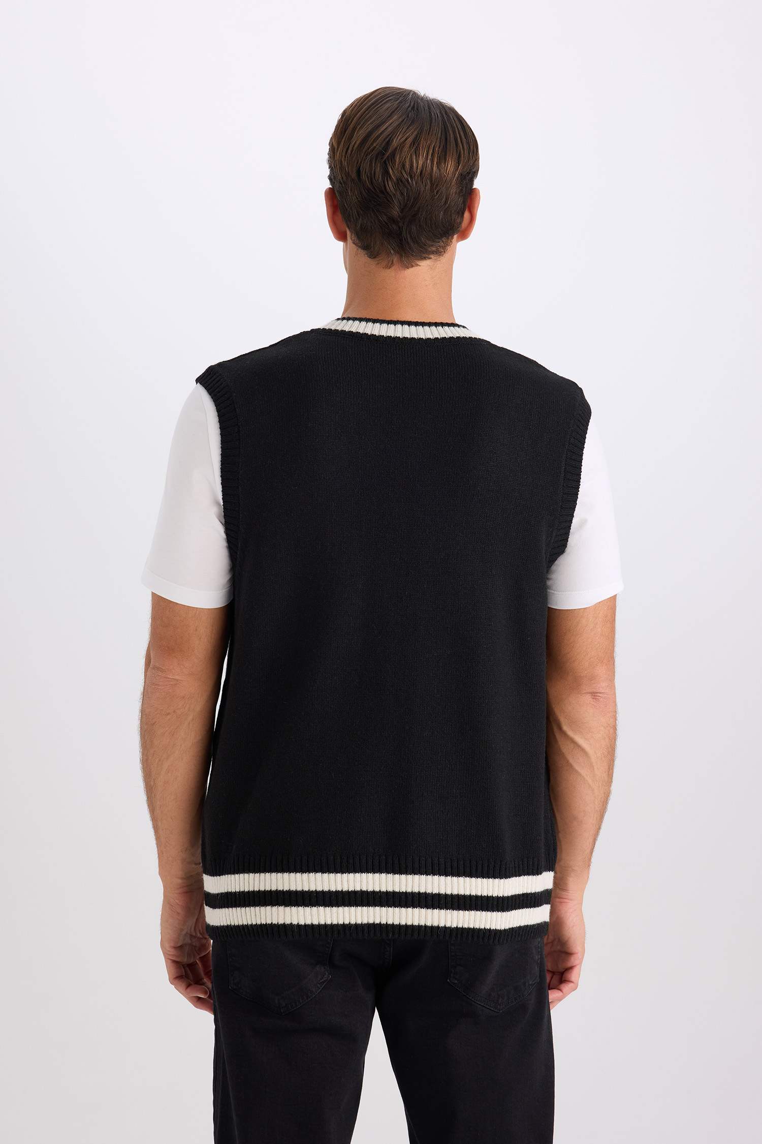 Standart Fit V Yaka Triko Suveter