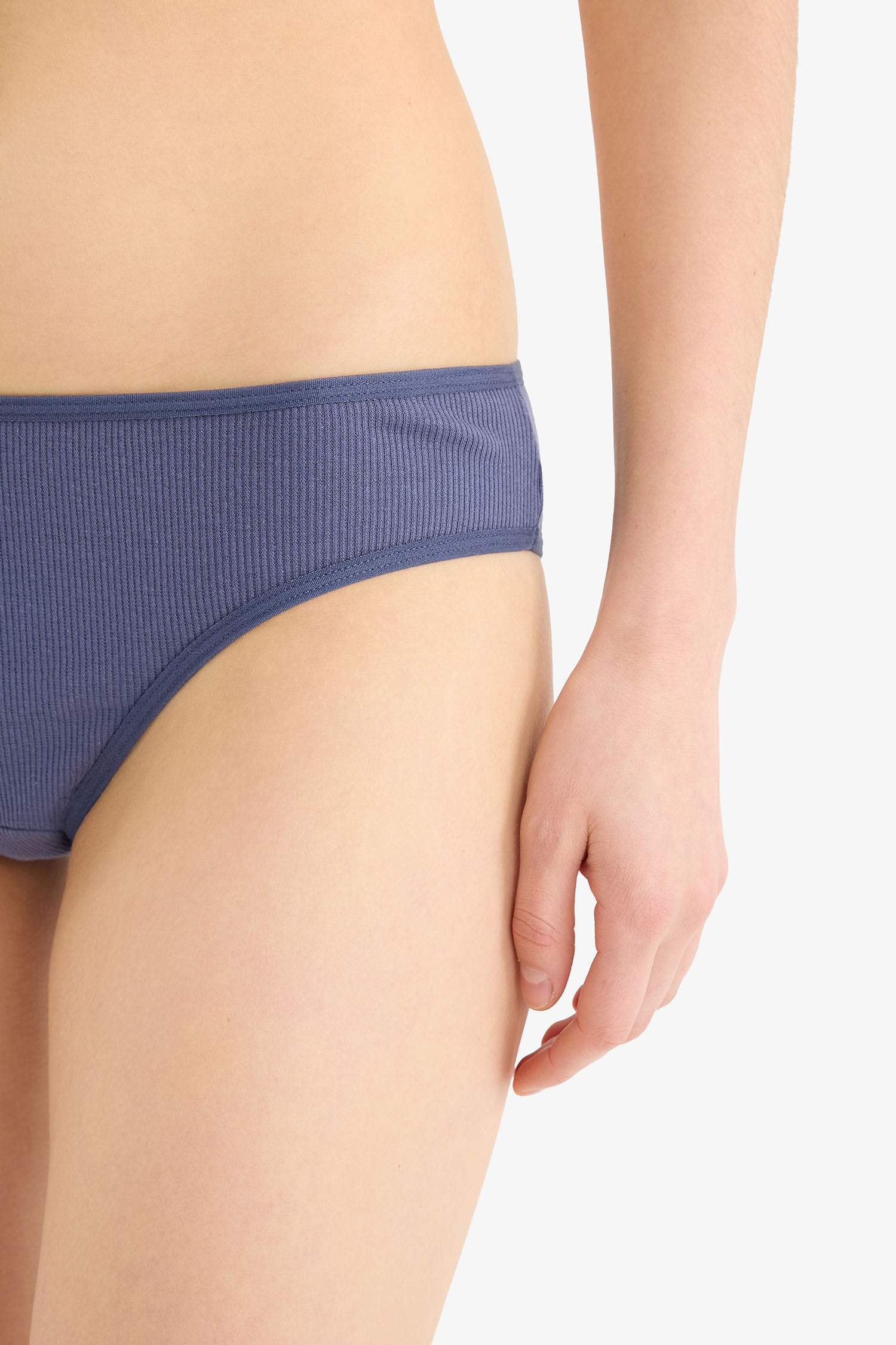 كلوت سليب مضلع من Fall in Love من 3 قطع