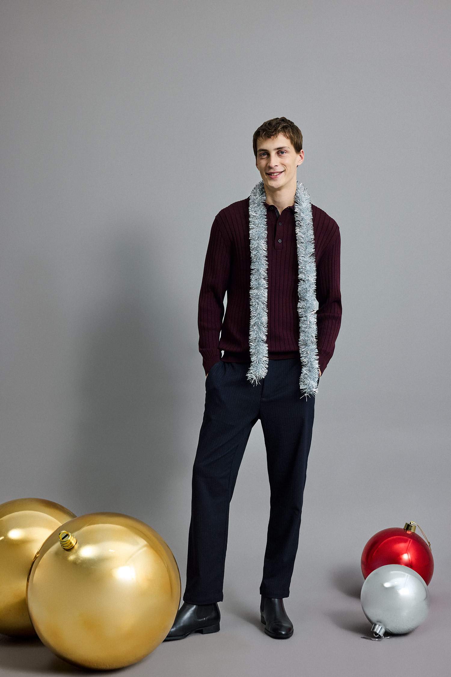 بلوفر تريكو قصة عادية بياقة بولو